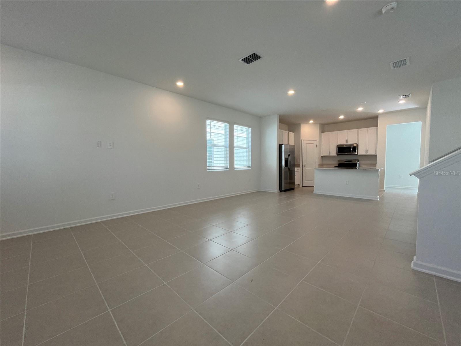 BRONSONS RDG REP, APOPKA, FL, 32703