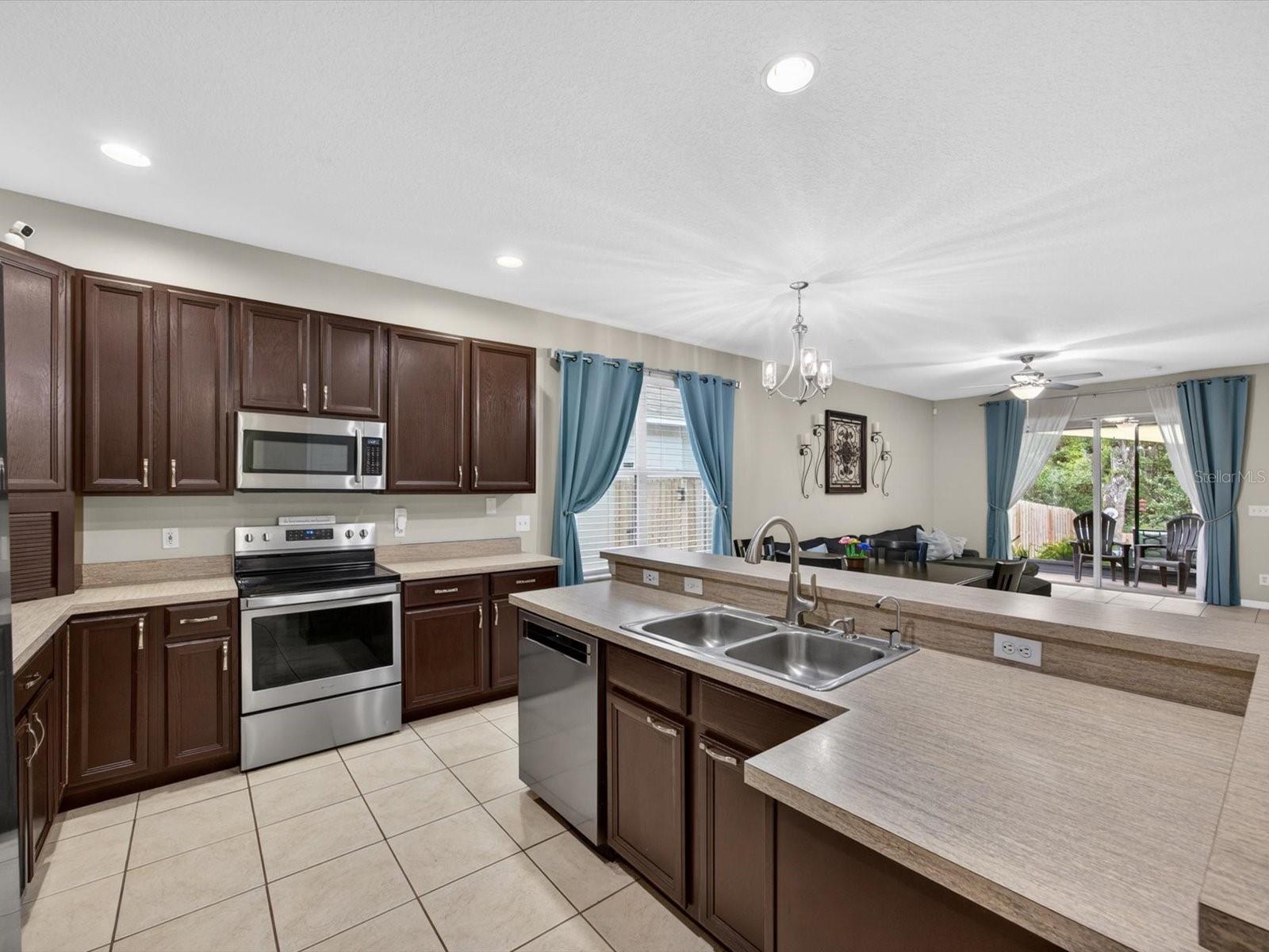 2478 CYPRESS TRACE CIR, ORLANDO, FL, 32825