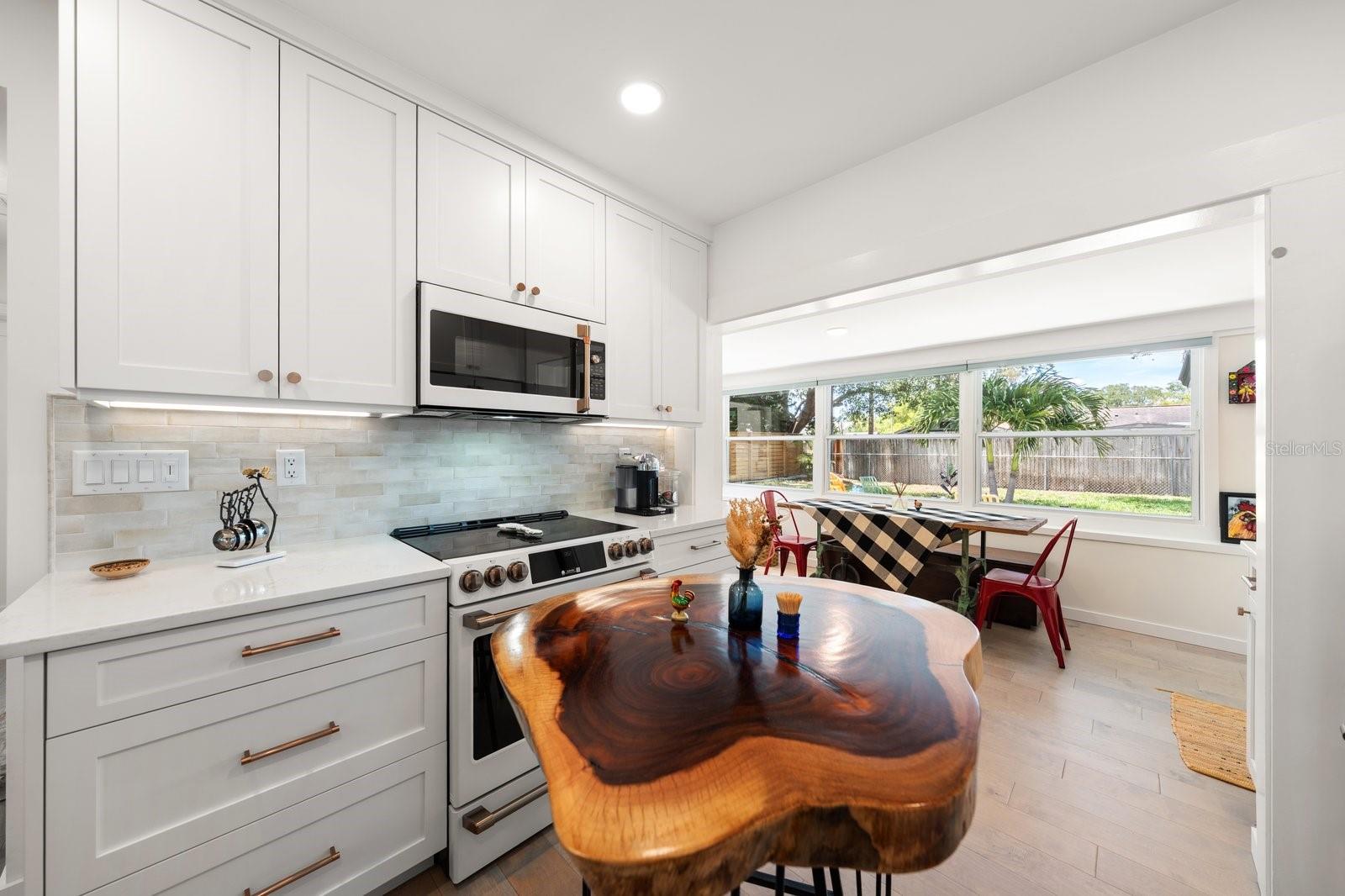 512 ROANOKE ST, DUNEDIN, FL, 34698
