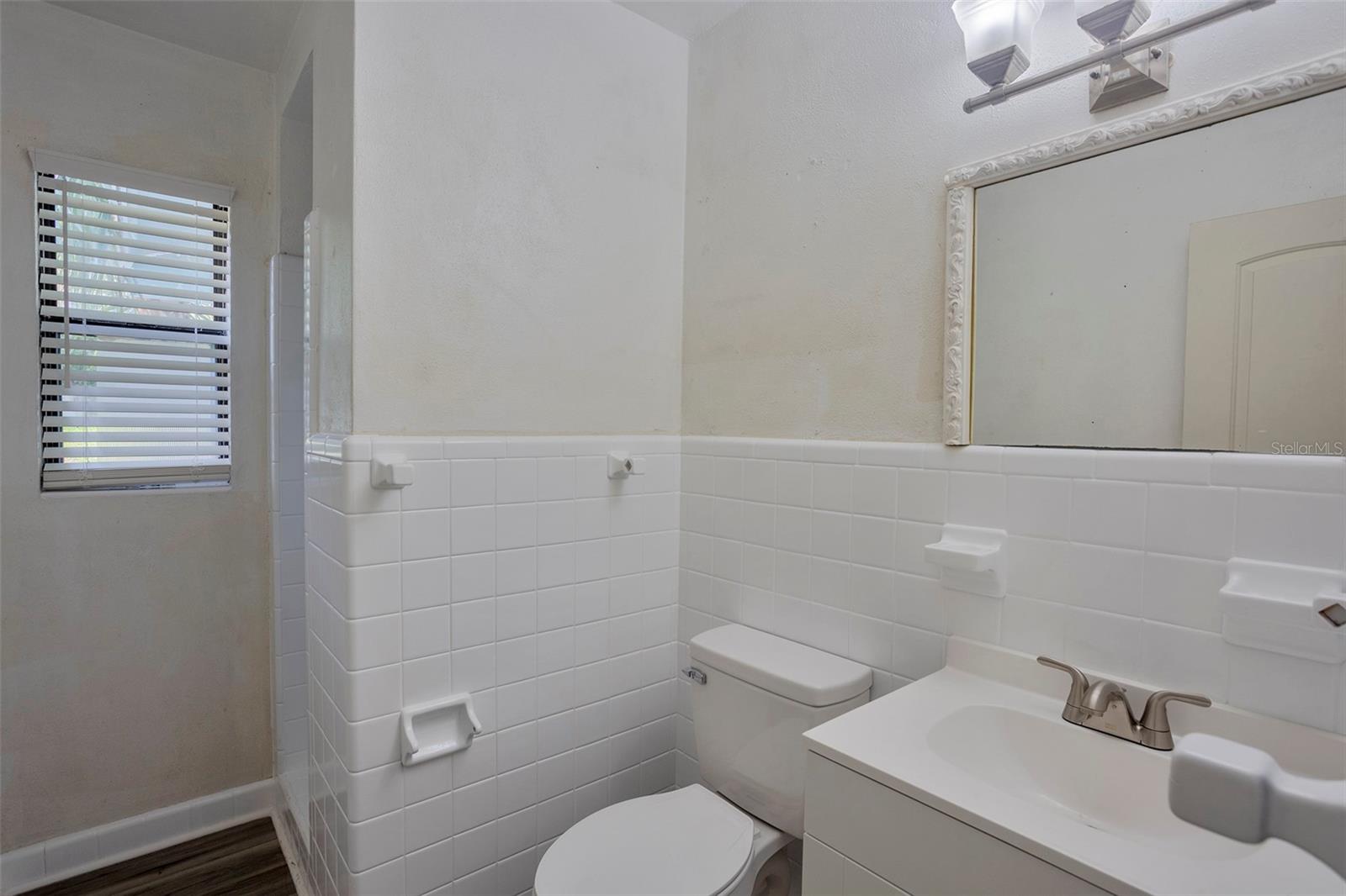 1102 SUNSET POINT RD, CLEARWATER, FL, 33755