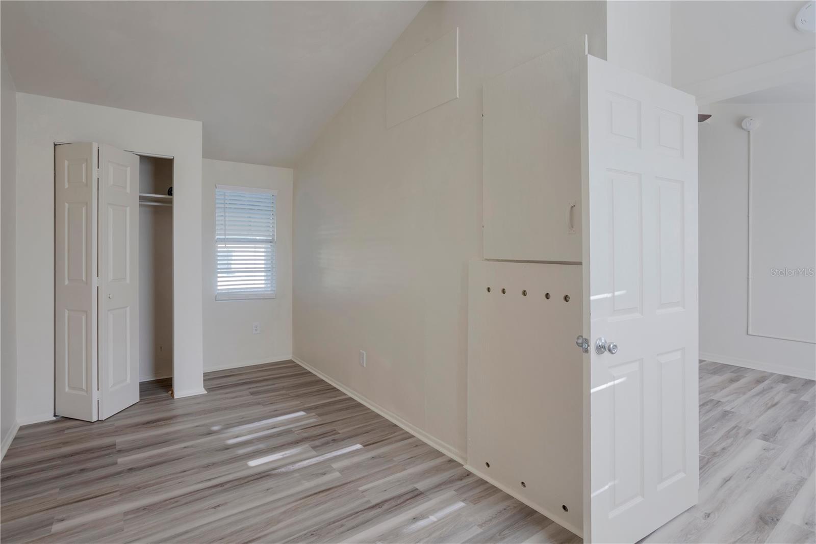 1102 SUNSET POINT RD, CLEARWATER, FL, 33755