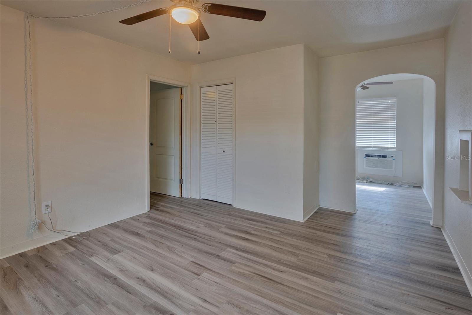 1102 SUNSET POINT RD, CLEARWATER, FL, 33755
