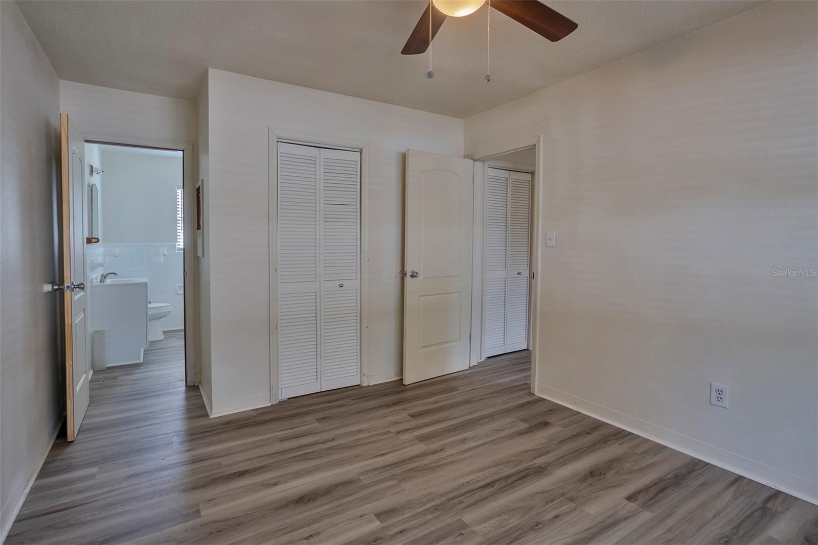 1102 SUNSET POINT RD, CLEARWATER, FL, 33755