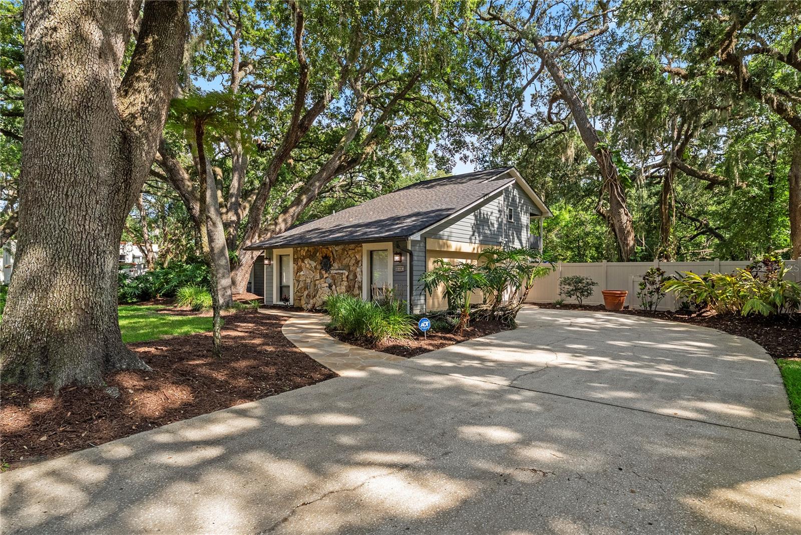 2503 HIGH OAKS LN, LUTZ, FL, 33559