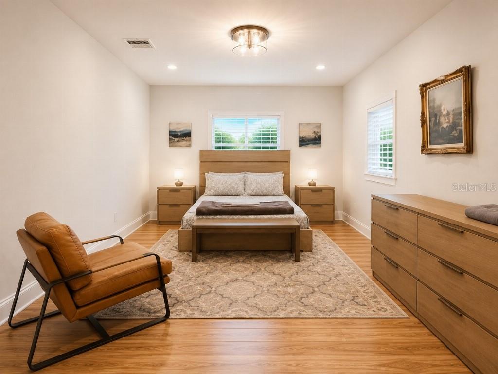 108 MISSION HILLS AVE, TAMPA, FL, 33617