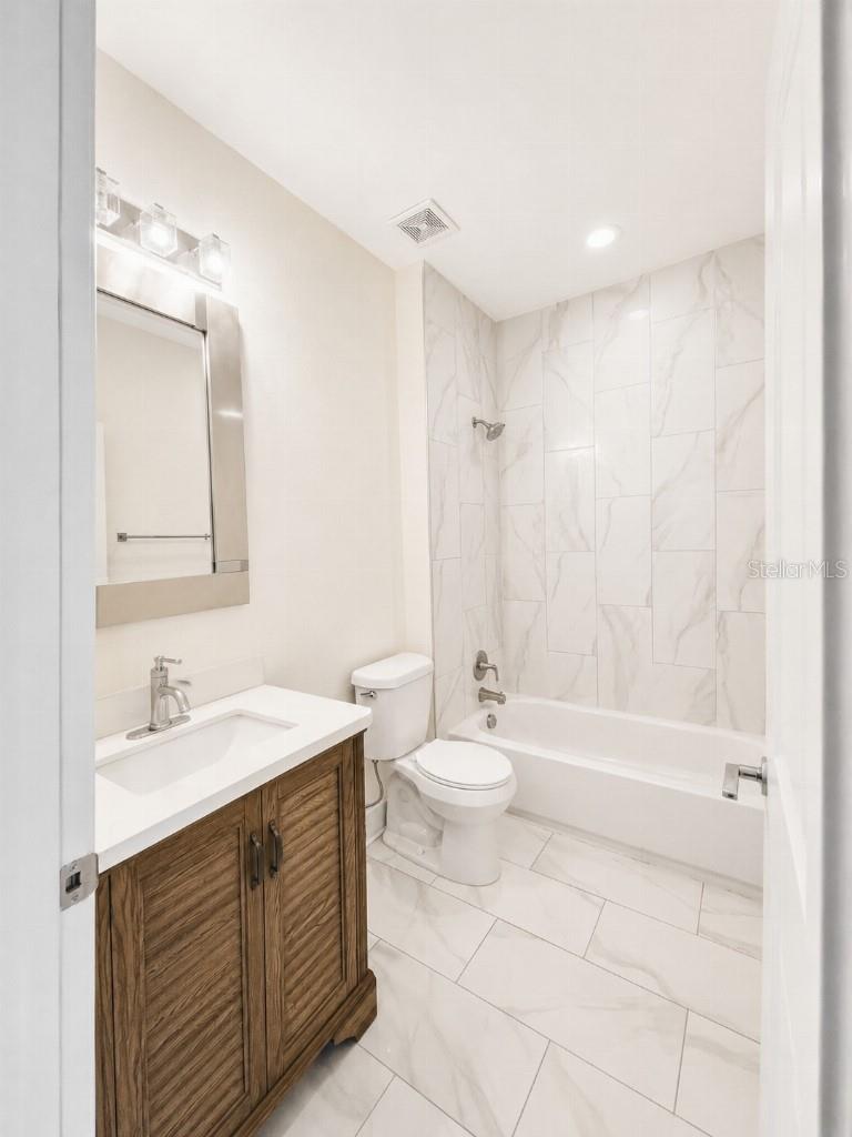108 MISSION HILLS AVE, TAMPA, FL, 33617