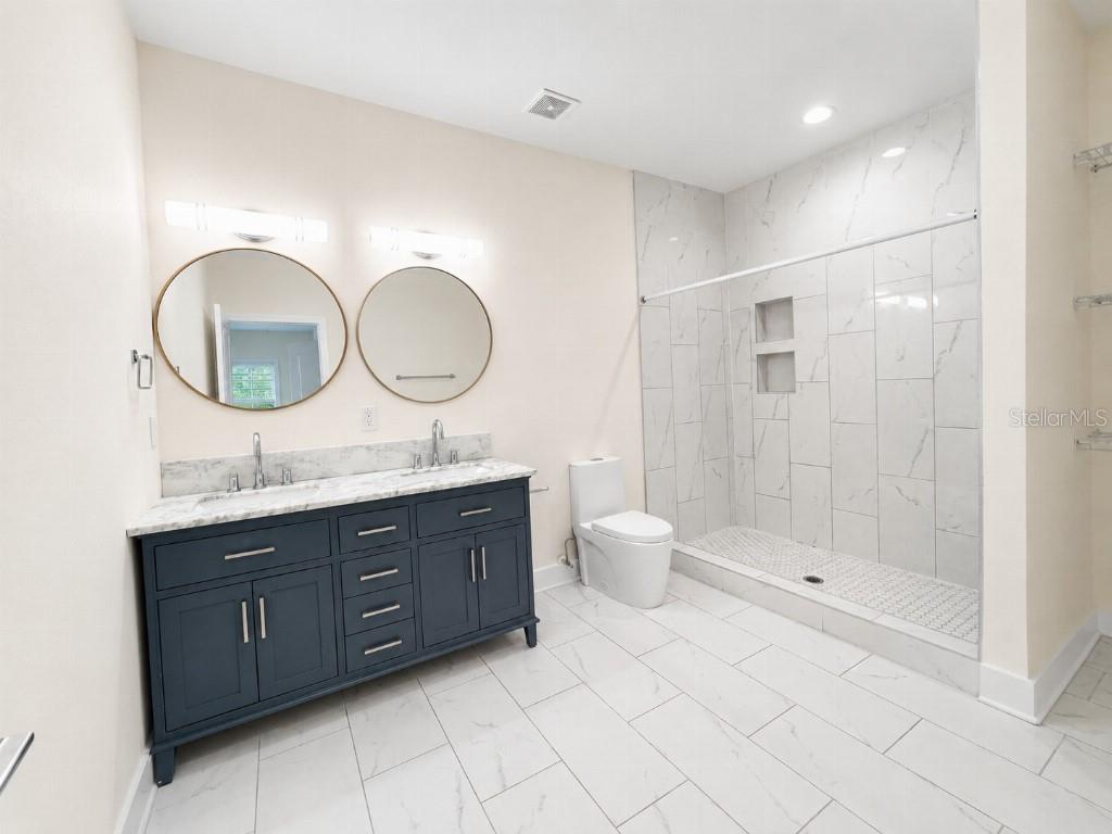 108 MISSION HILLS AVE, TAMPA, FL, 33617