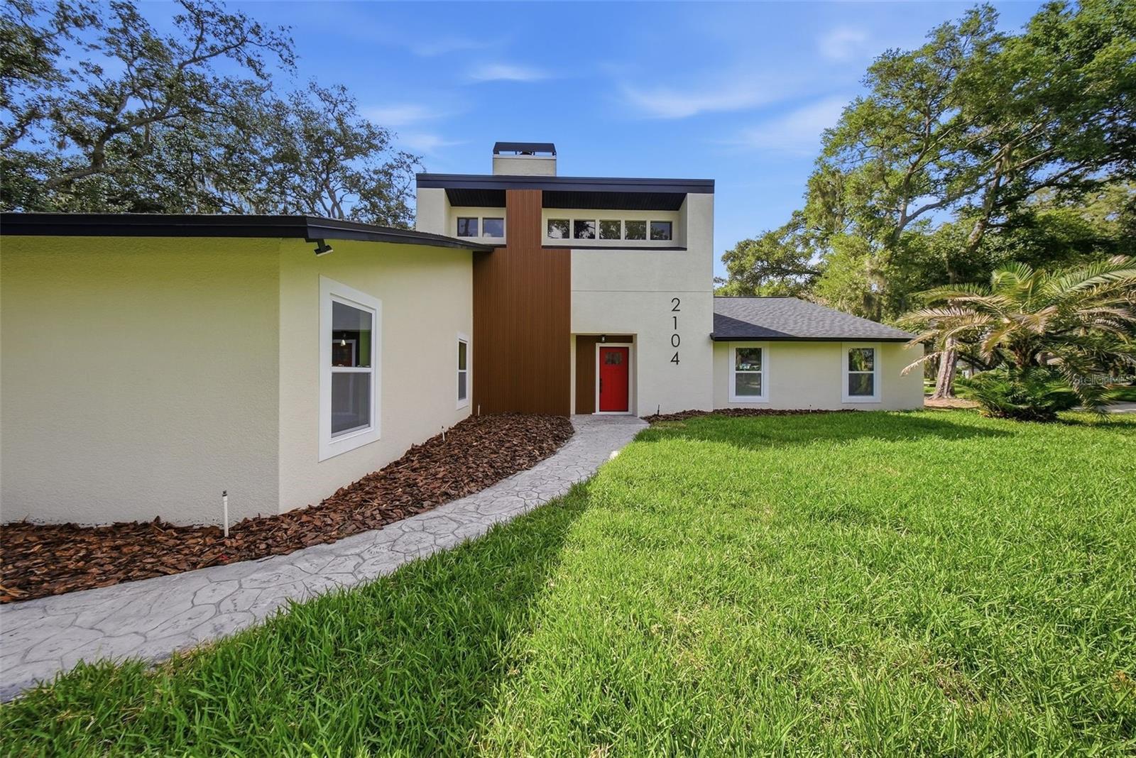 2104 DOEFIELD CT, VALRICO, FL, 33596