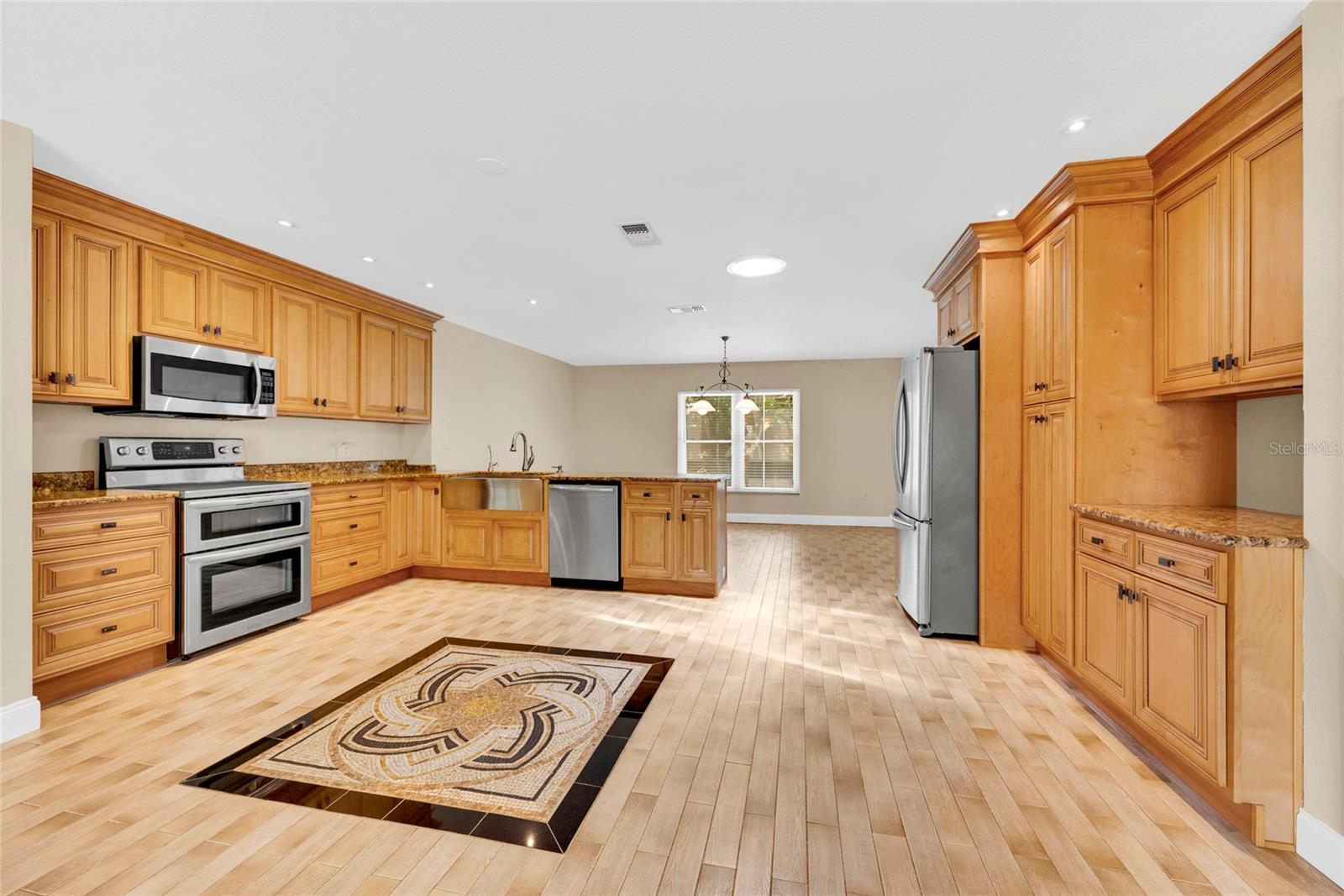 11775 112TH AVE, SEMINOLE, FL, 33778