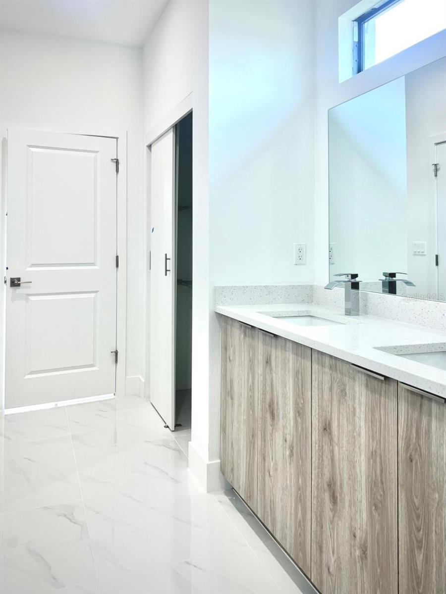 117 NW 13TH ST, CAPE CORAL, FL, 33993