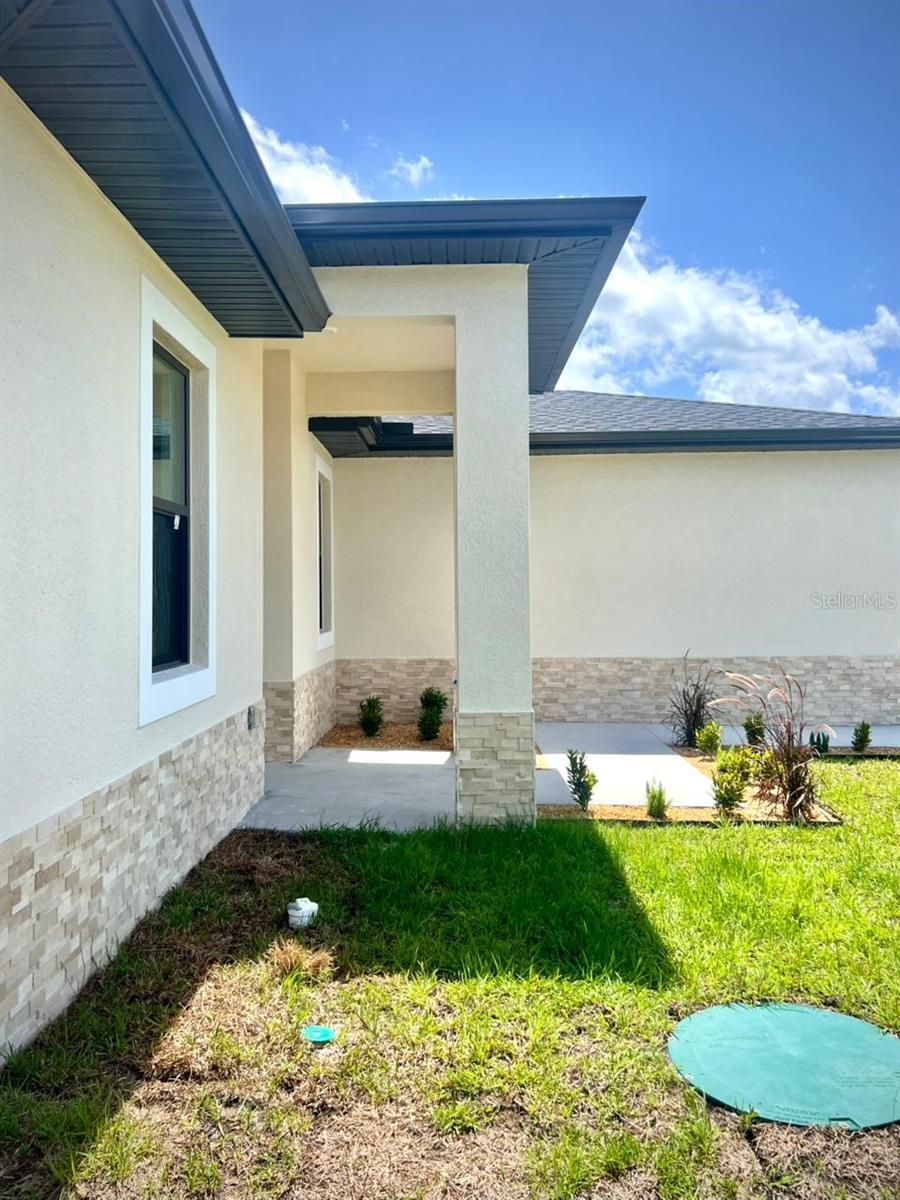 117 NW 13TH ST, CAPE CORAL, FL, 33993