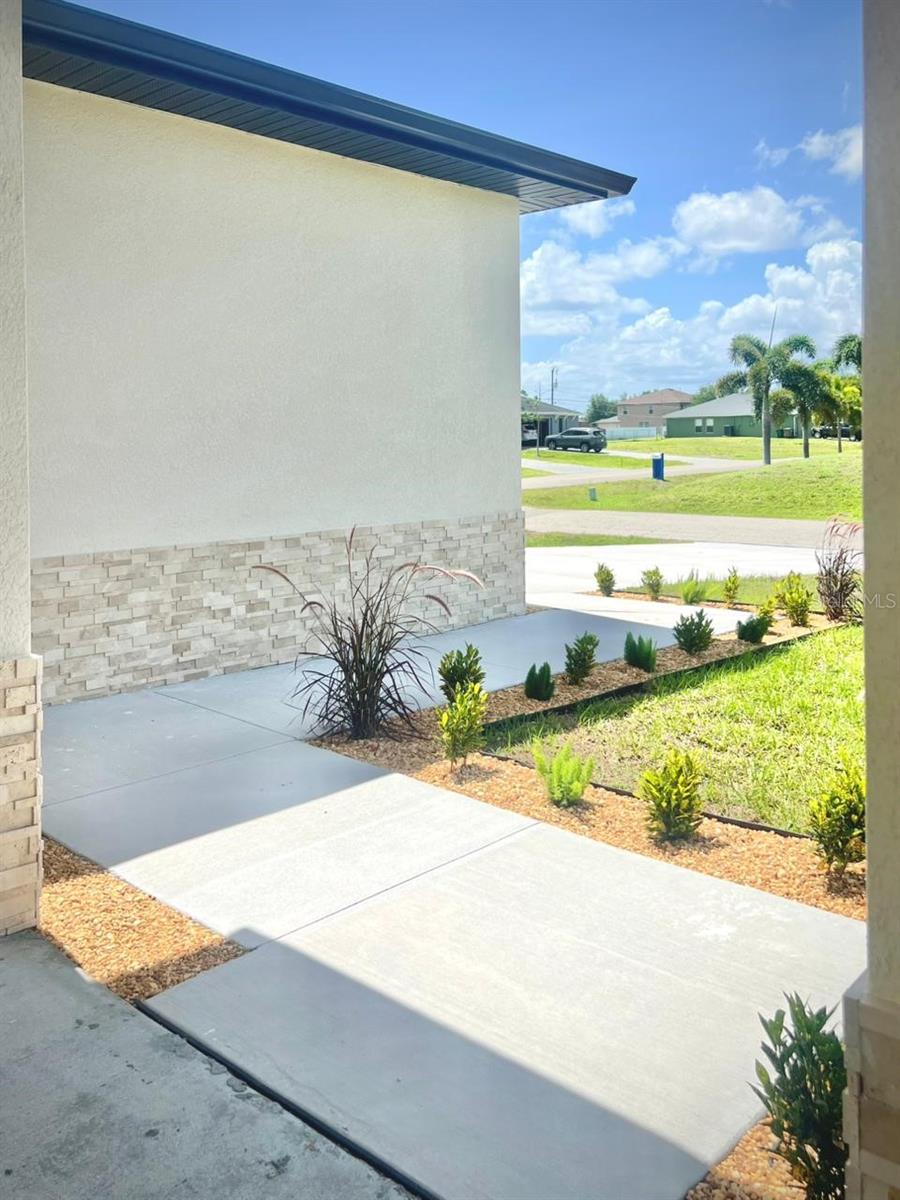 117 NW 13TH ST, CAPE CORAL, FL, 33993