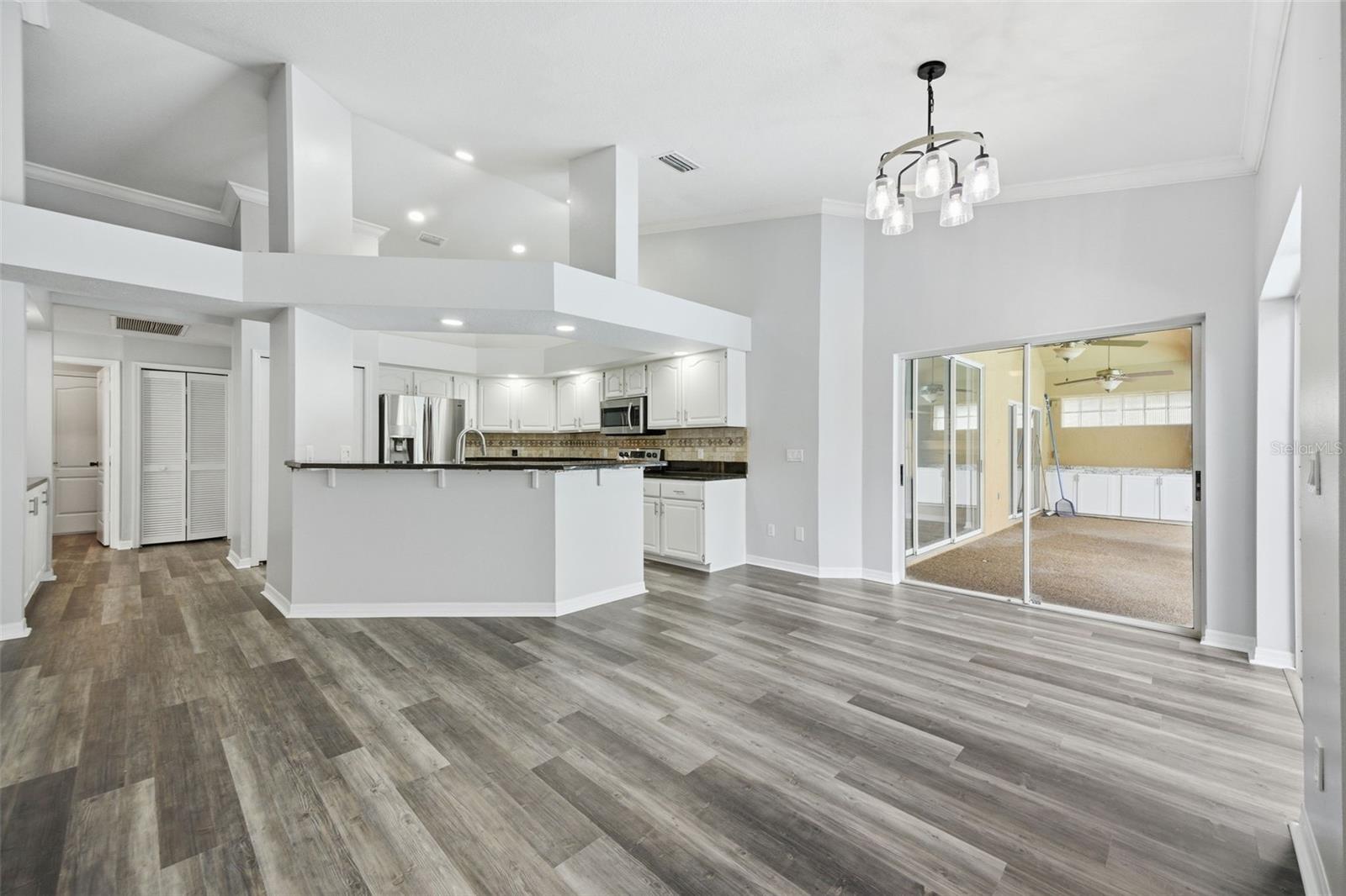 504 STRATFIELD DR, LUTZ, FL, 33549