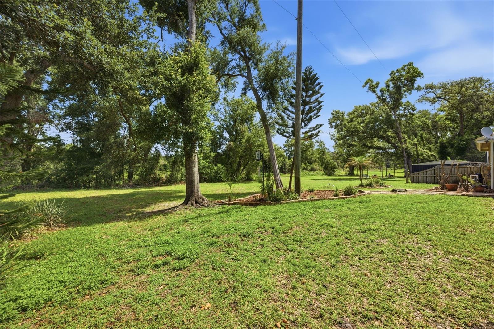 504 STRATFIELD DR, LUTZ, FL, 33549