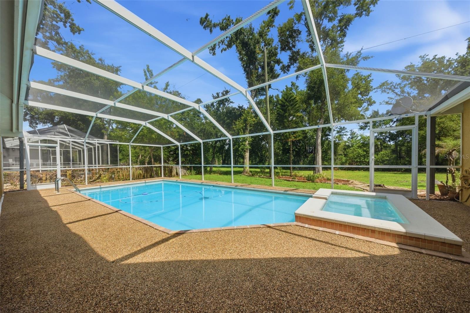504 STRATFIELD DR, LUTZ, FL, 33549