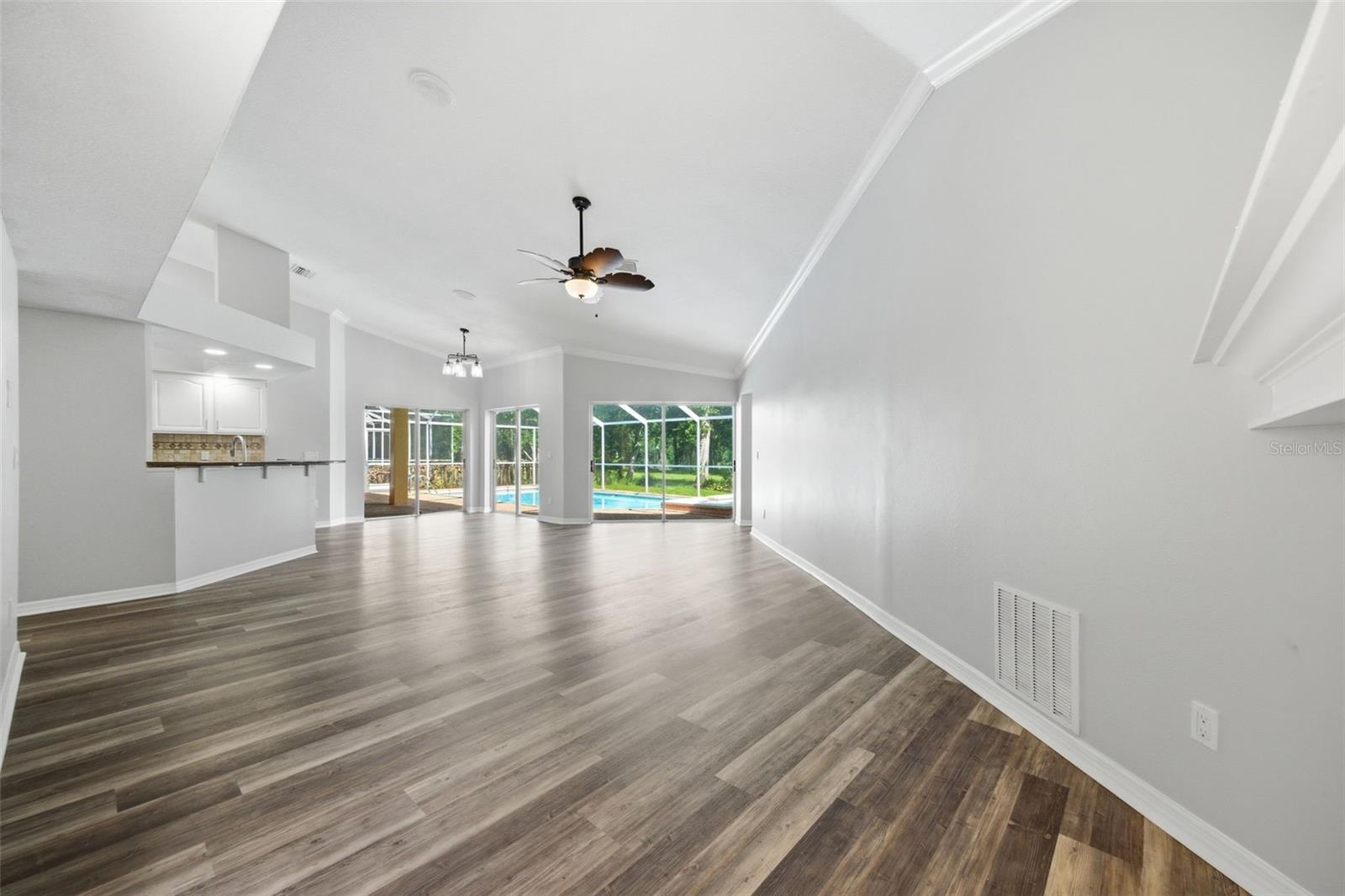 504 STRATFIELD DR, LUTZ, FL, 33549