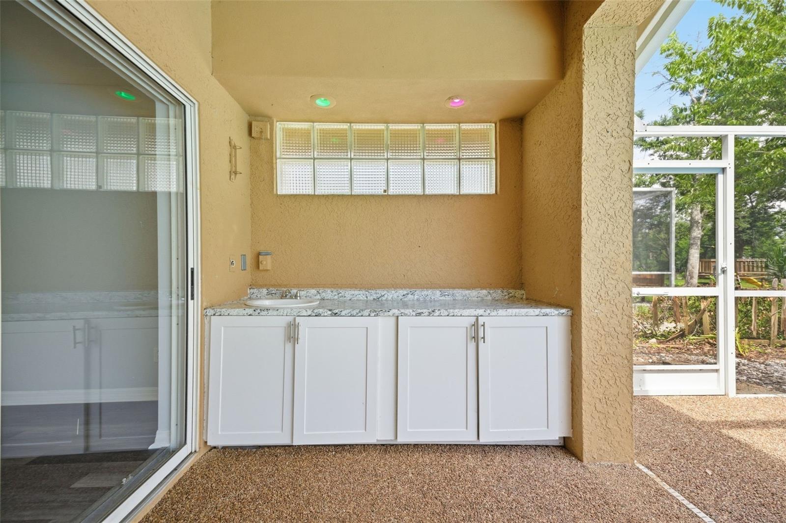 504 STRATFIELD DR, LUTZ, FL, 33549