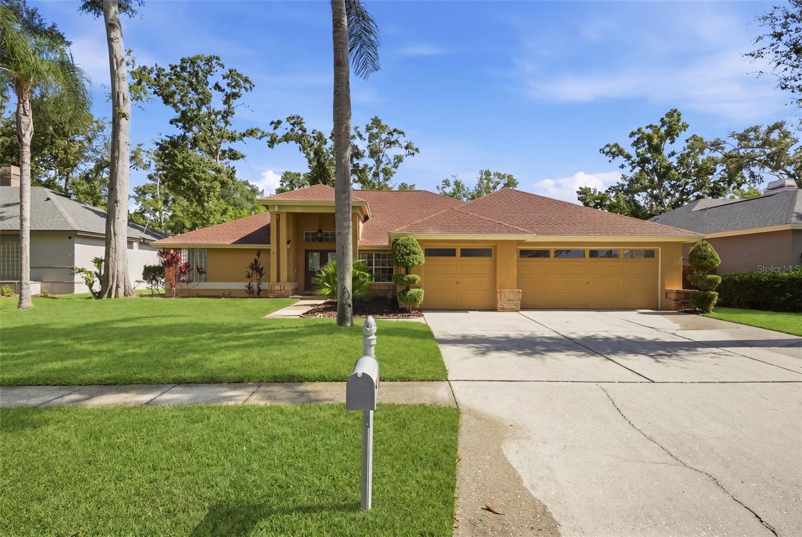 504 STRATFIELD DR, LUTZ, FL, 33549