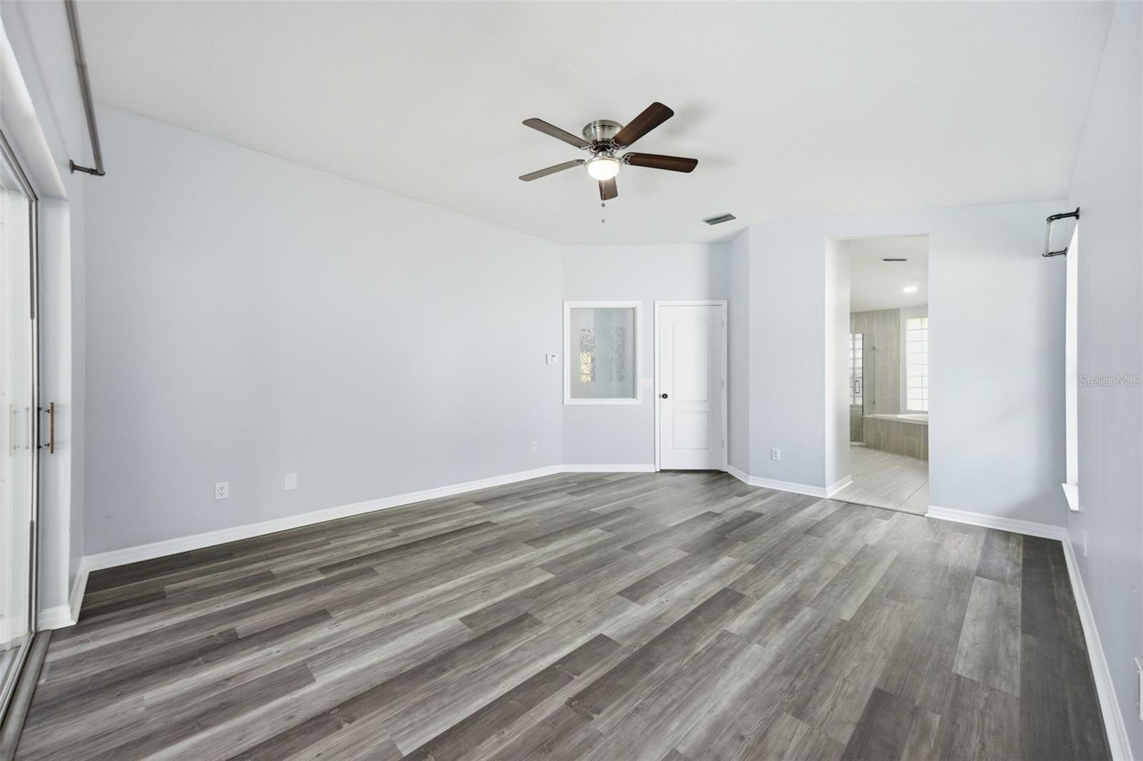 504 STRATFIELD DR, LUTZ, FL, 33549