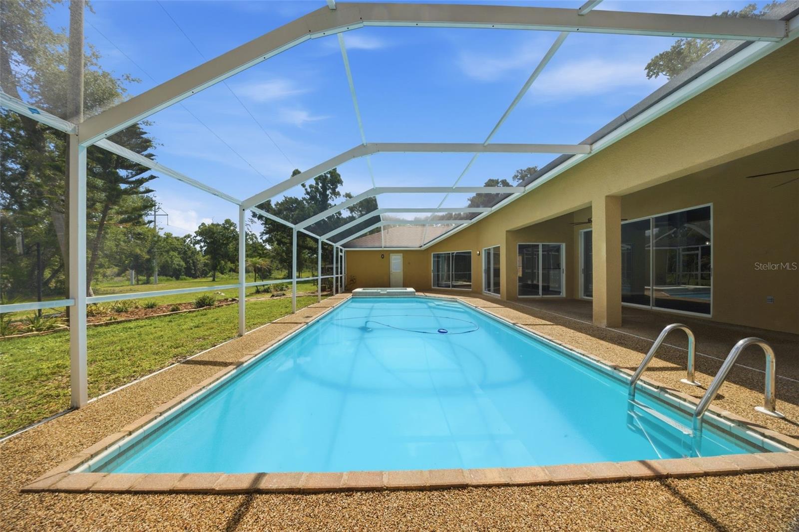 504 STRATFIELD DR, LUTZ, FL, 33549