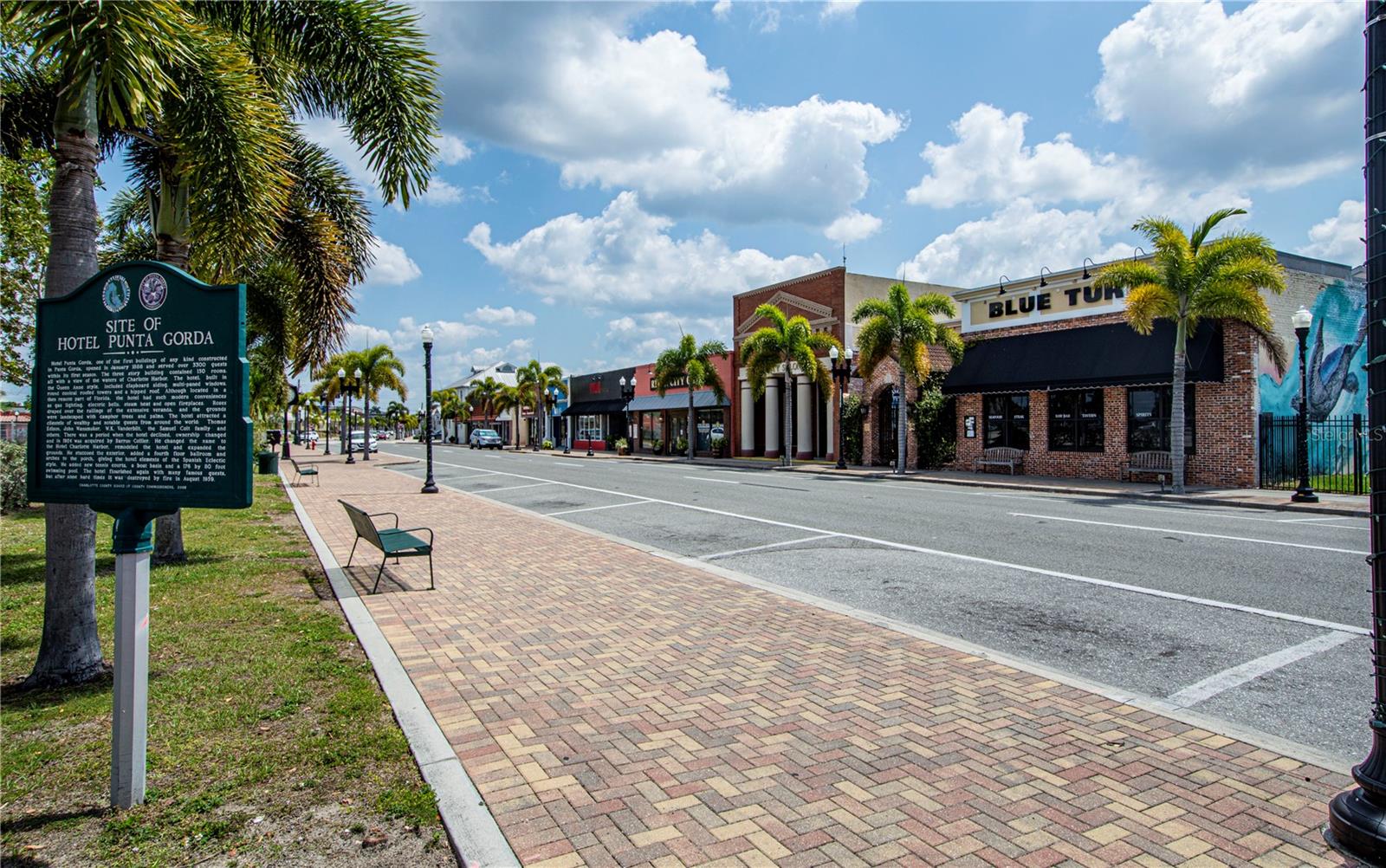 806 E MARION AVE, PUNTA GORDA, FL, 33950