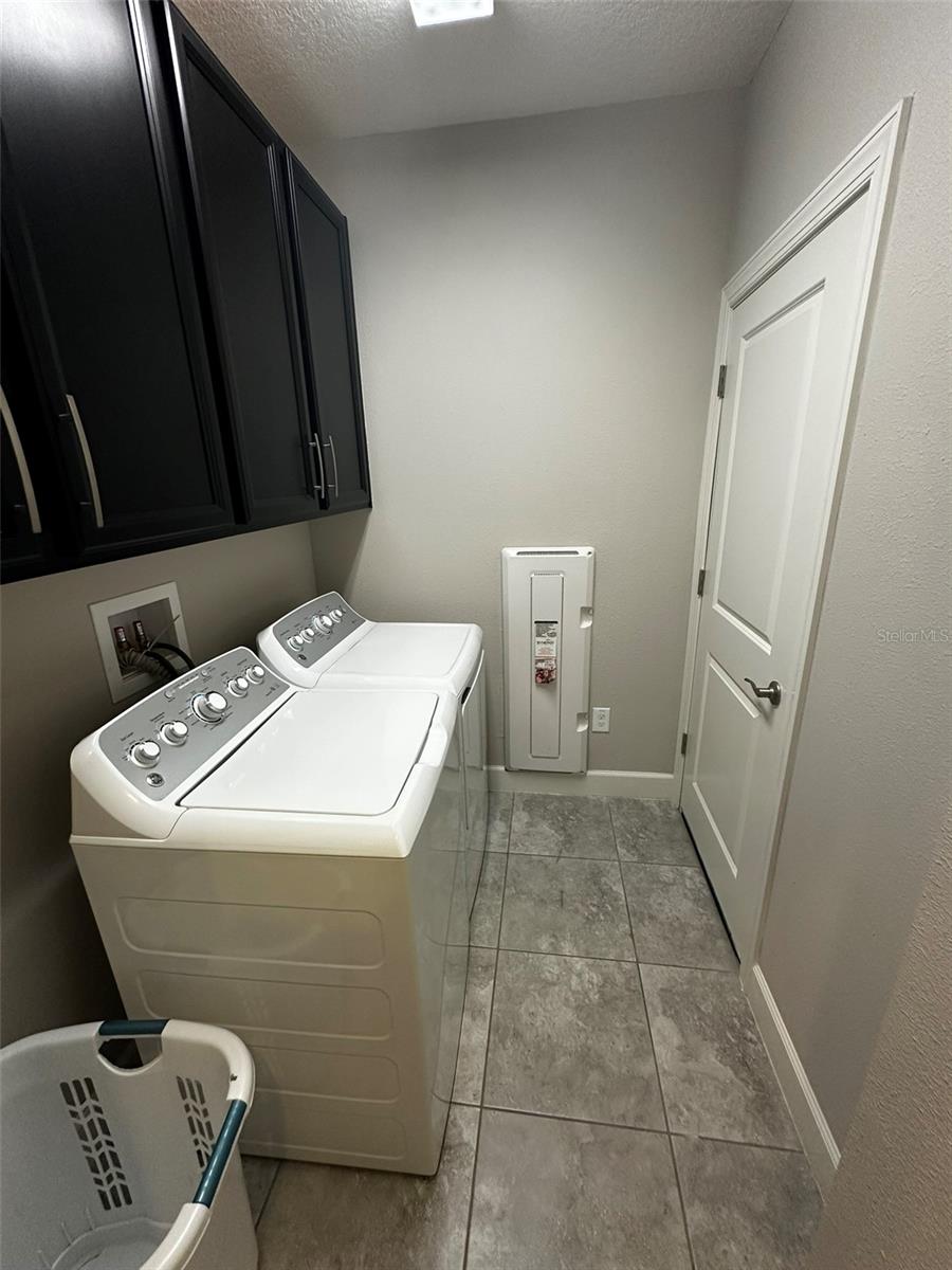 6072 MOORINGS DR S, ST PETERSBURG, FL, 33712
