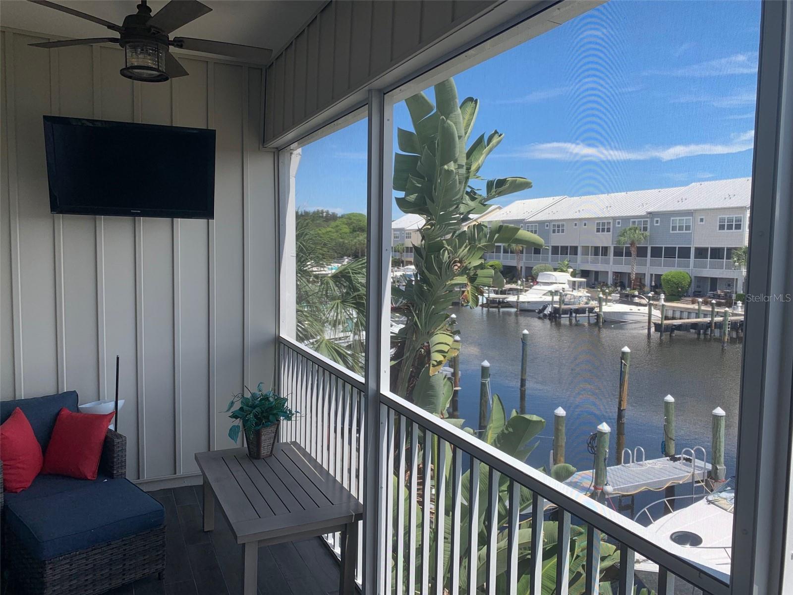 6072 MOORINGS DR S, ST PETERSBURG, FL, 33712
