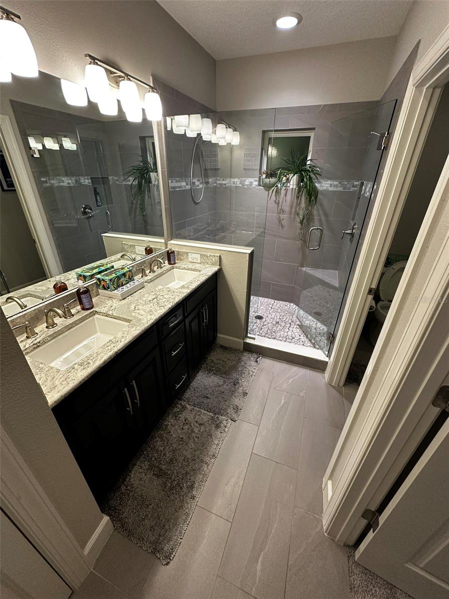 6072 MOORINGS DR S, ST PETERSBURG, FL, 33712