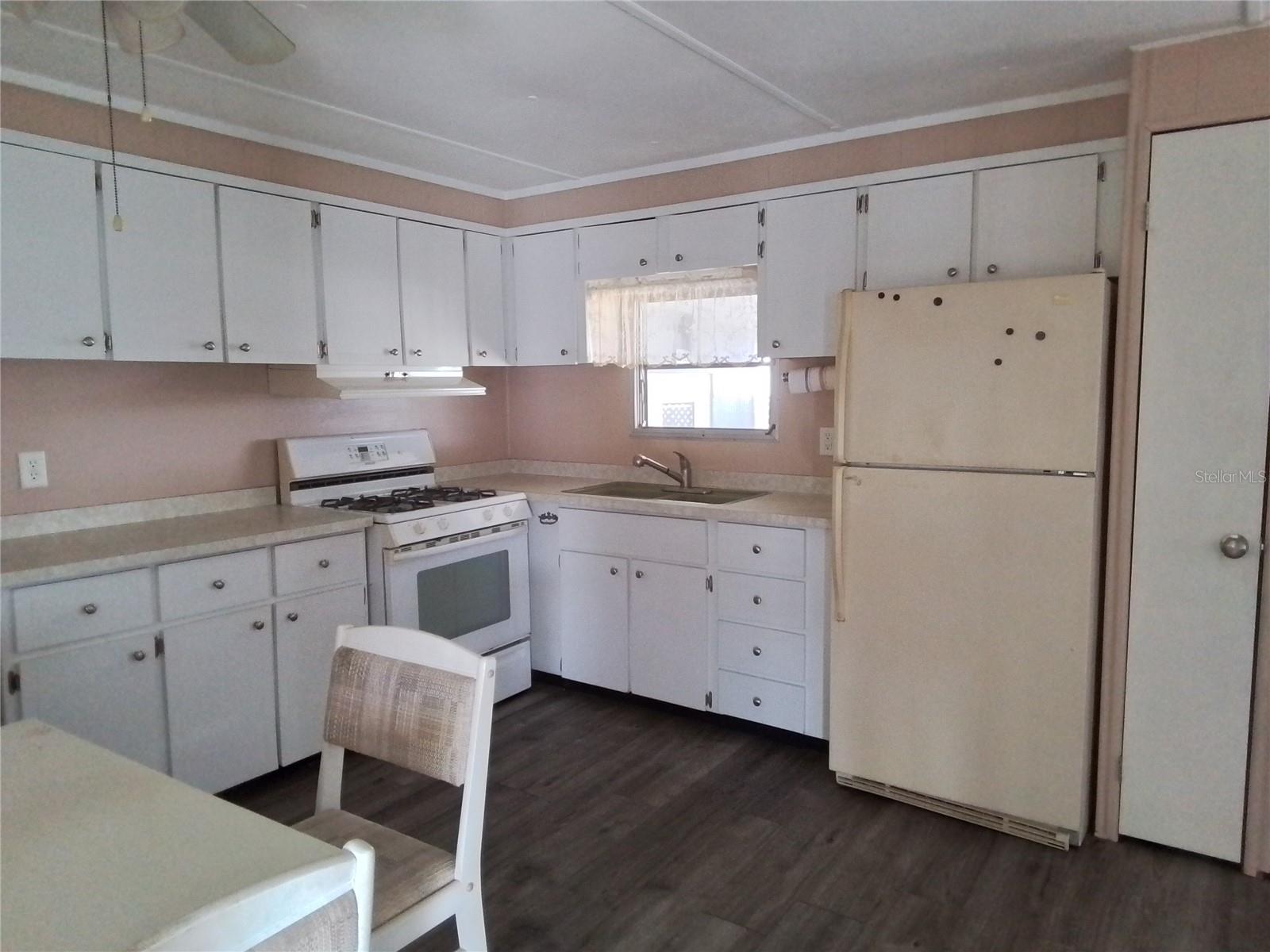 903 MARK RD, LEESBURG, FL, 34748