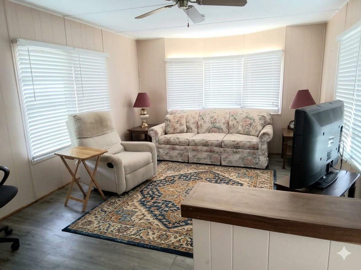 903 MARK RD, LEESBURG, FL, 34748