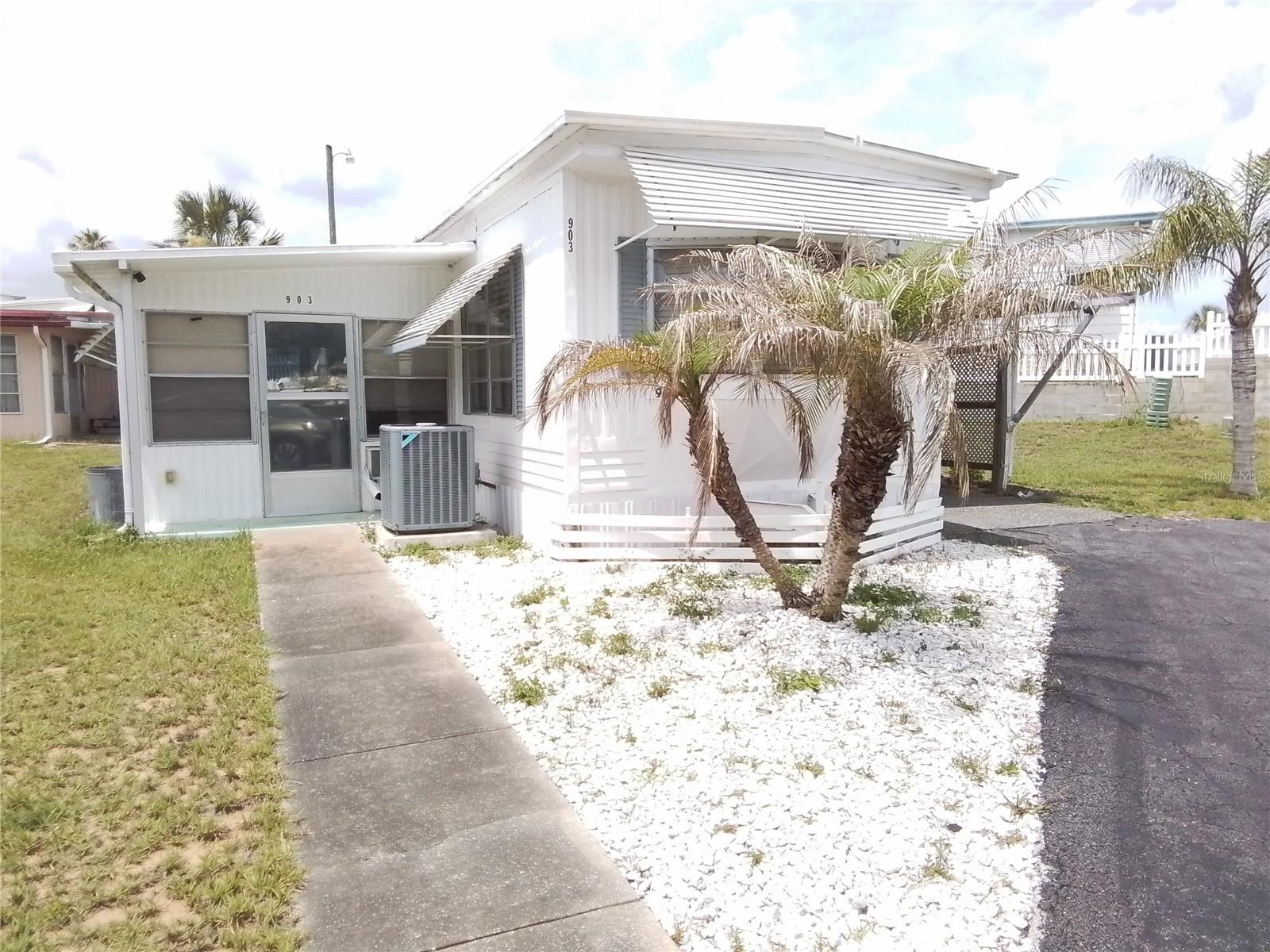903 MARK RD, LEESBURG, FL, 34748
