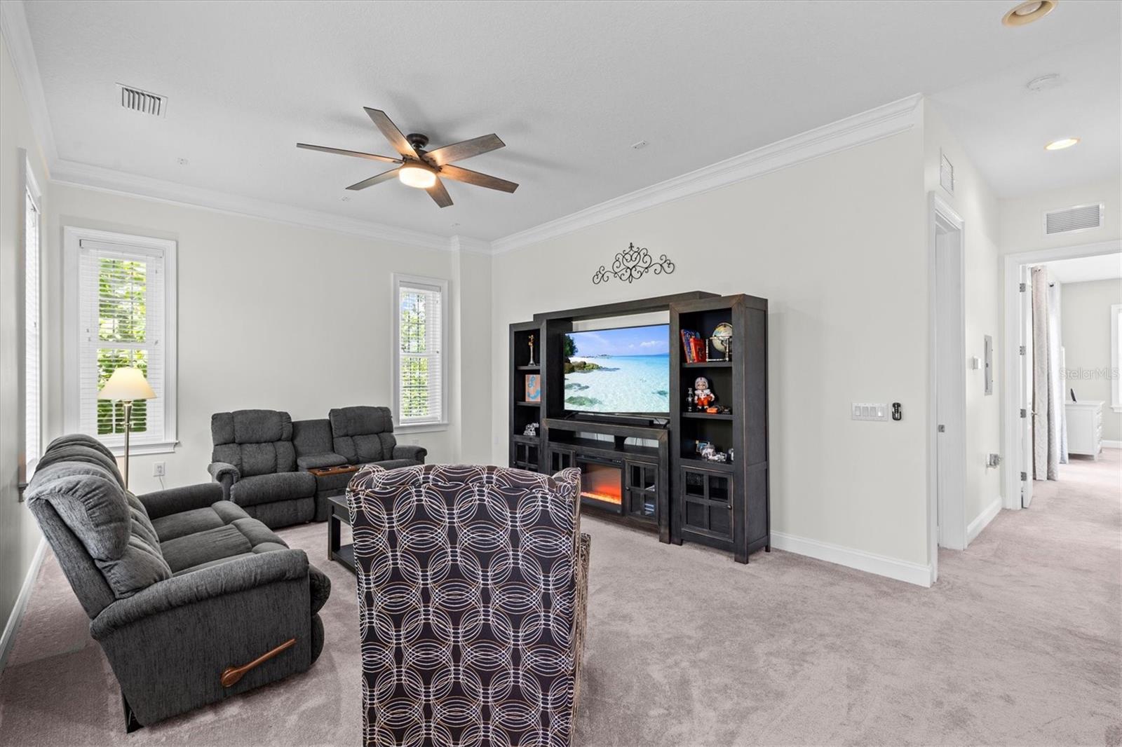 480 GILMAN PL N, ST PETERSBURG, FL, 33716