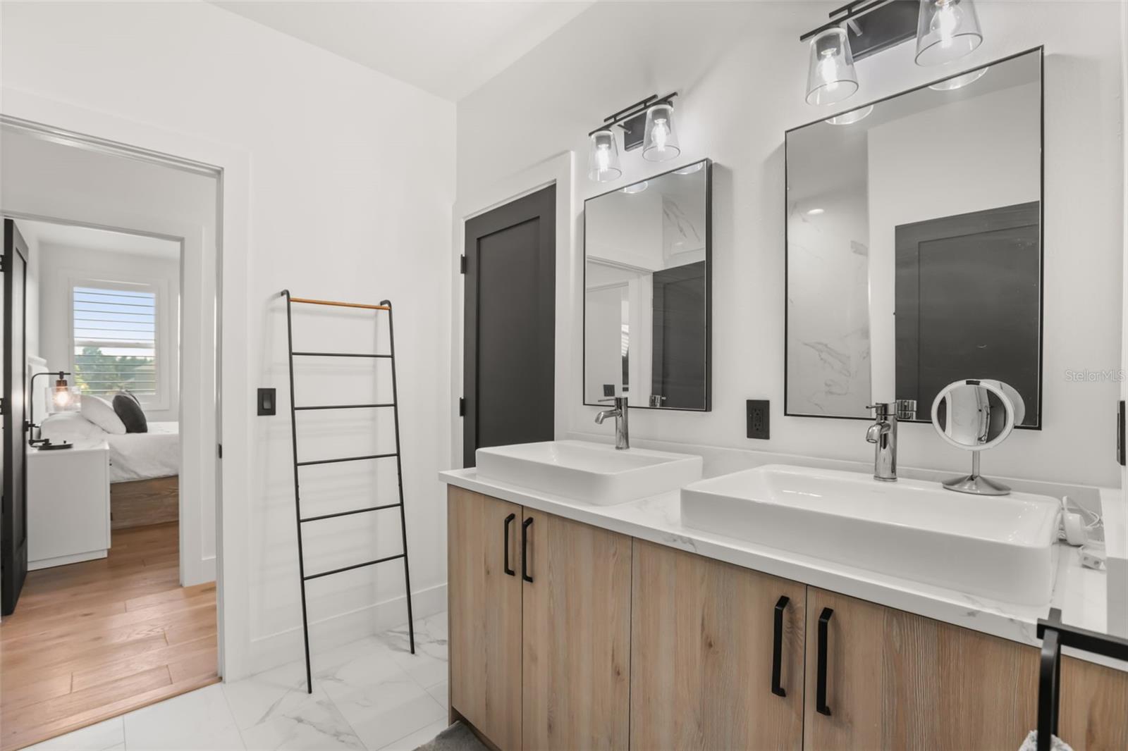 11716 SHELTERING PINE DR, ORLANDO, FL, 32836