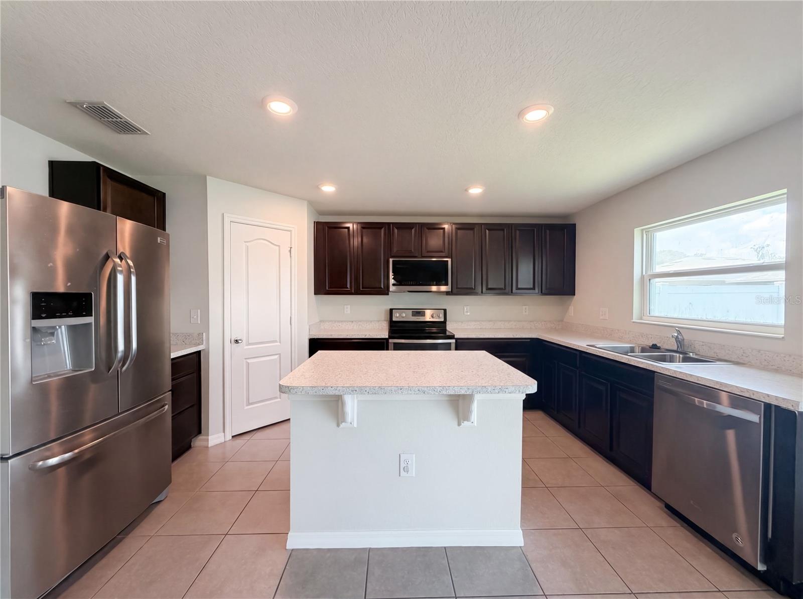 4272 MOON SHADOW LOOP, MULBERRY, FL, 33860