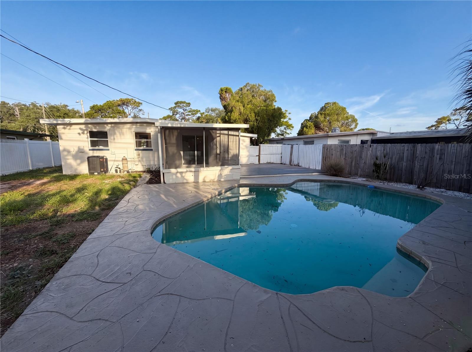15037 HARDING AVE, CLEARWATER, FL, 33760