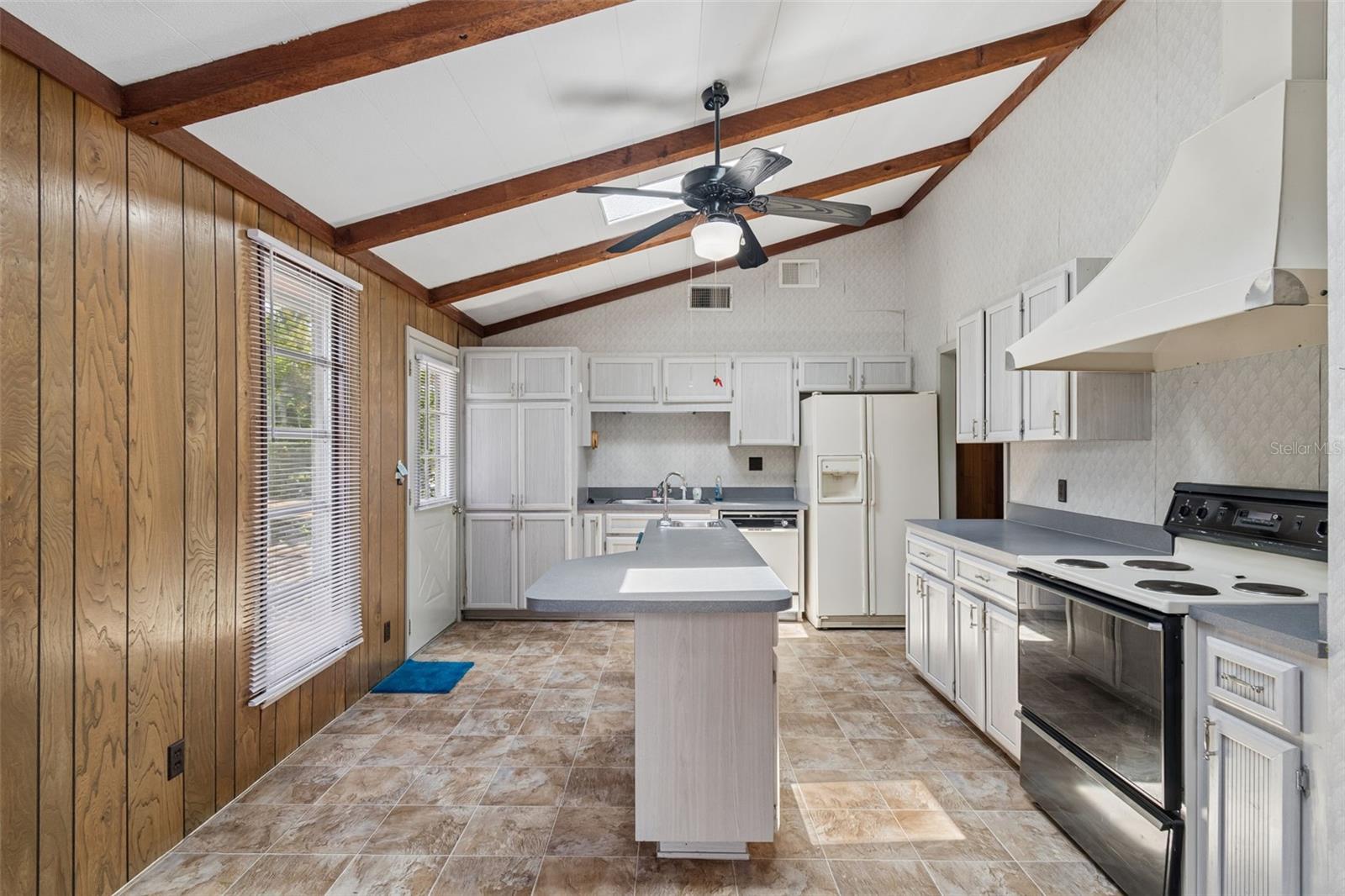 9400 INDALE DR, NEW PORT RICHEY, FL, 34654