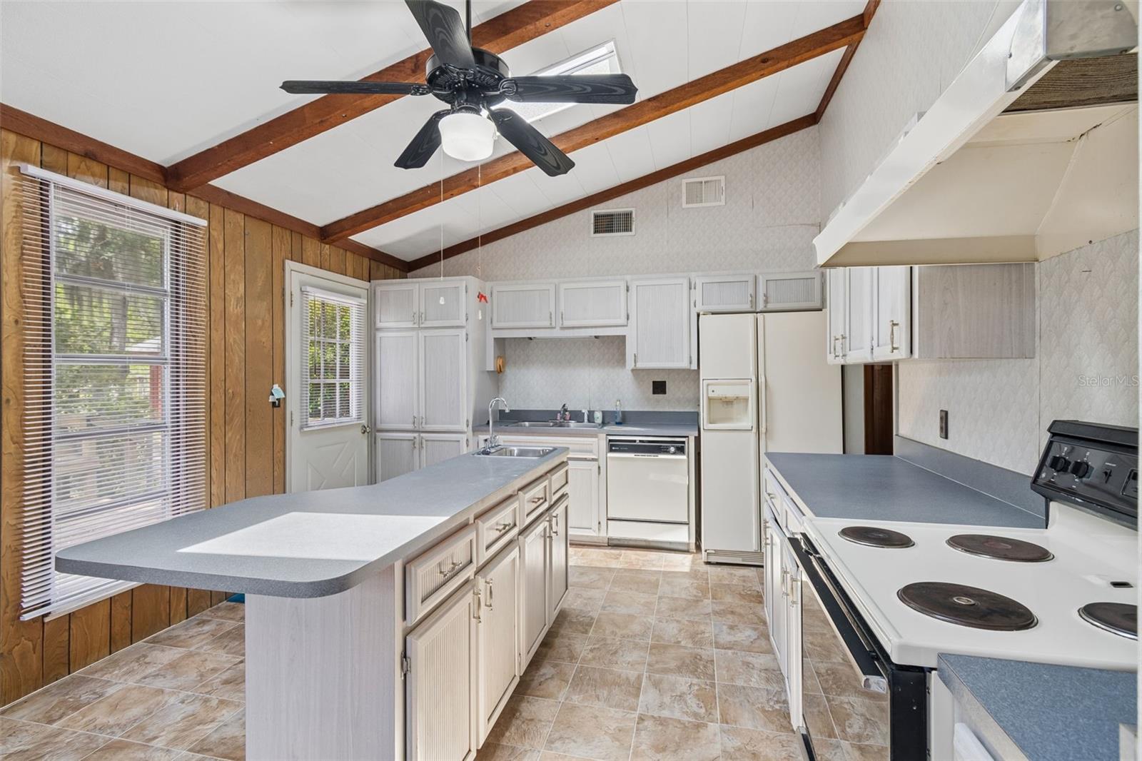 9400 INDALE DR, NEW PORT RICHEY, FL, 34654