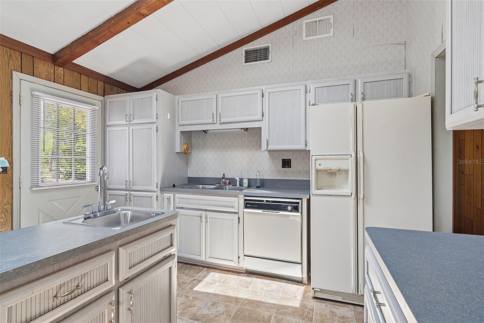 9400 INDALE DR, NEW PORT RICHEY, FL, 34654