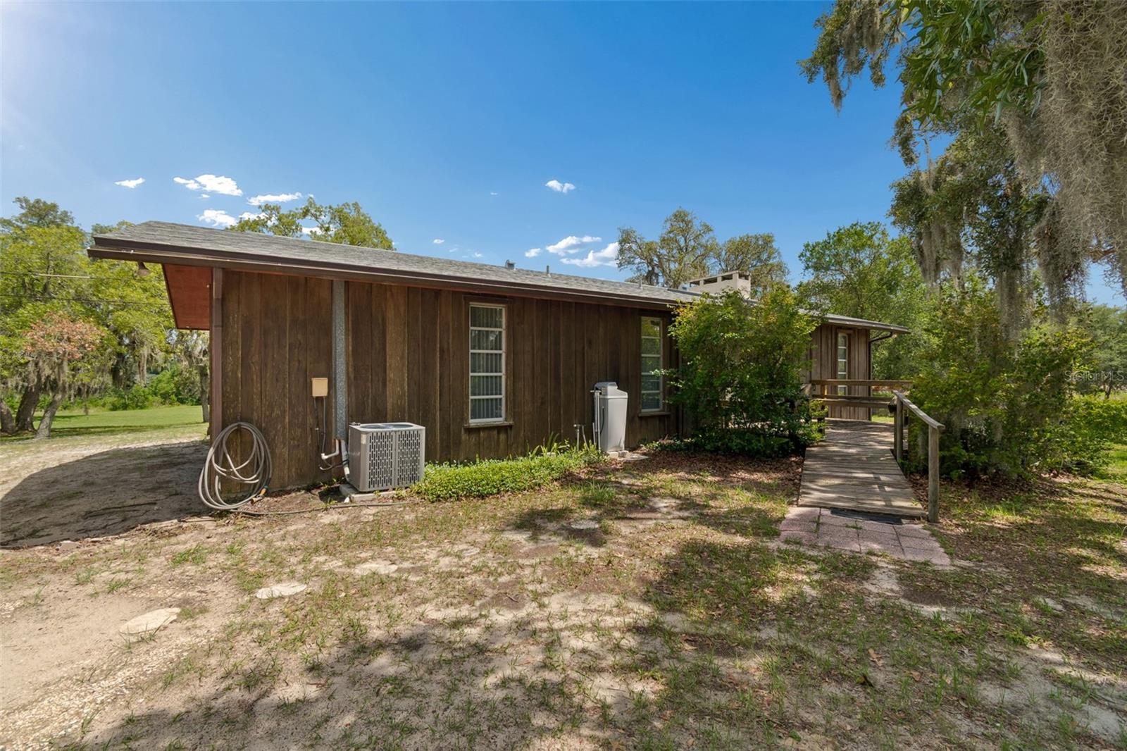 9400 INDALE DR, NEW PORT RICHEY, FL, 34654