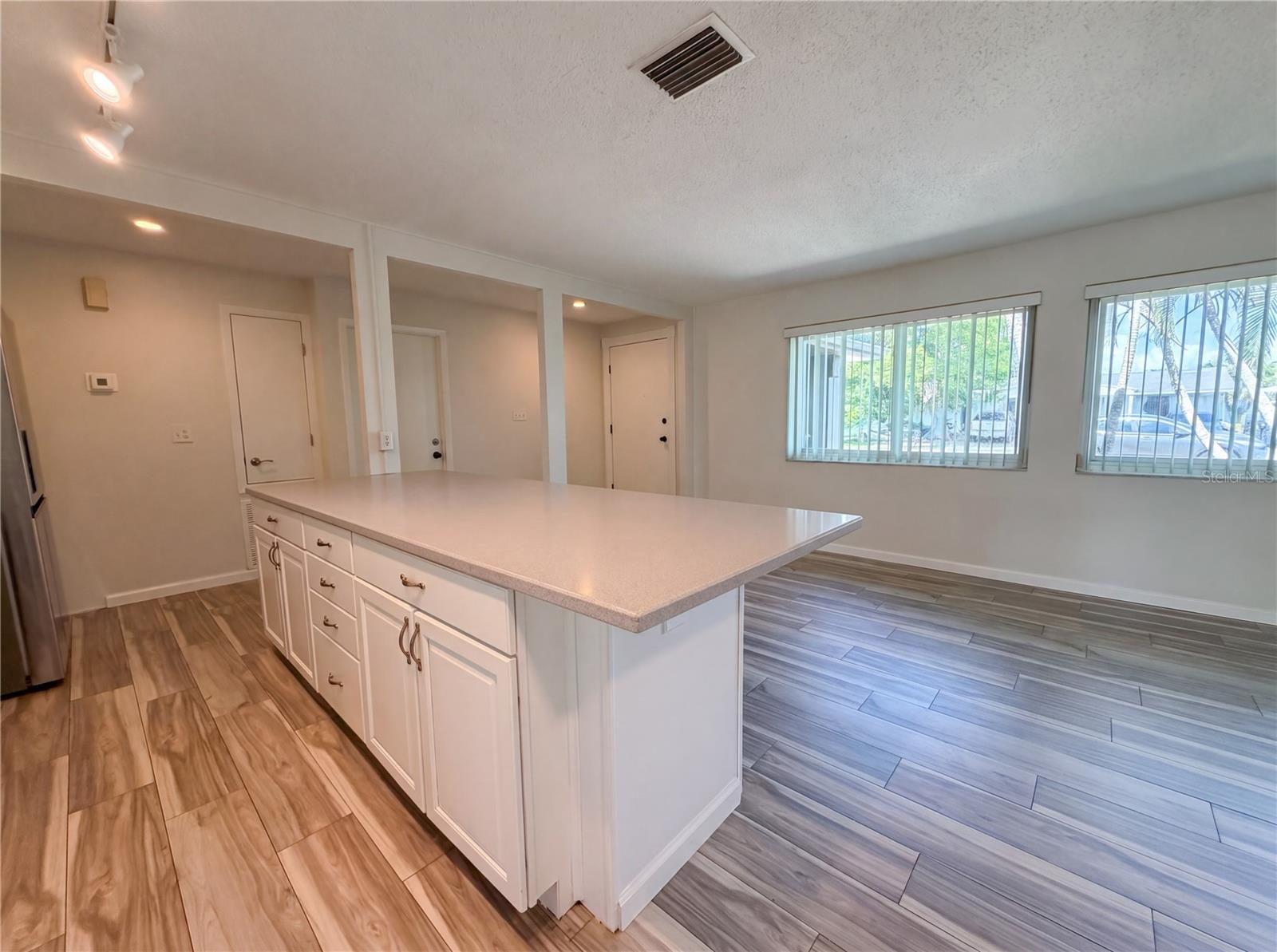 3260 PINETREE ST, PORT CHARLOTTE, FL, 33952