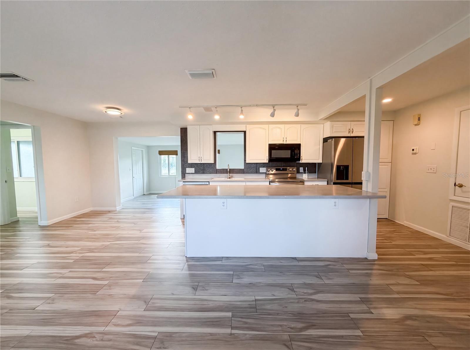 3260 PINETREE ST, PORT CHARLOTTE, FL, 33952