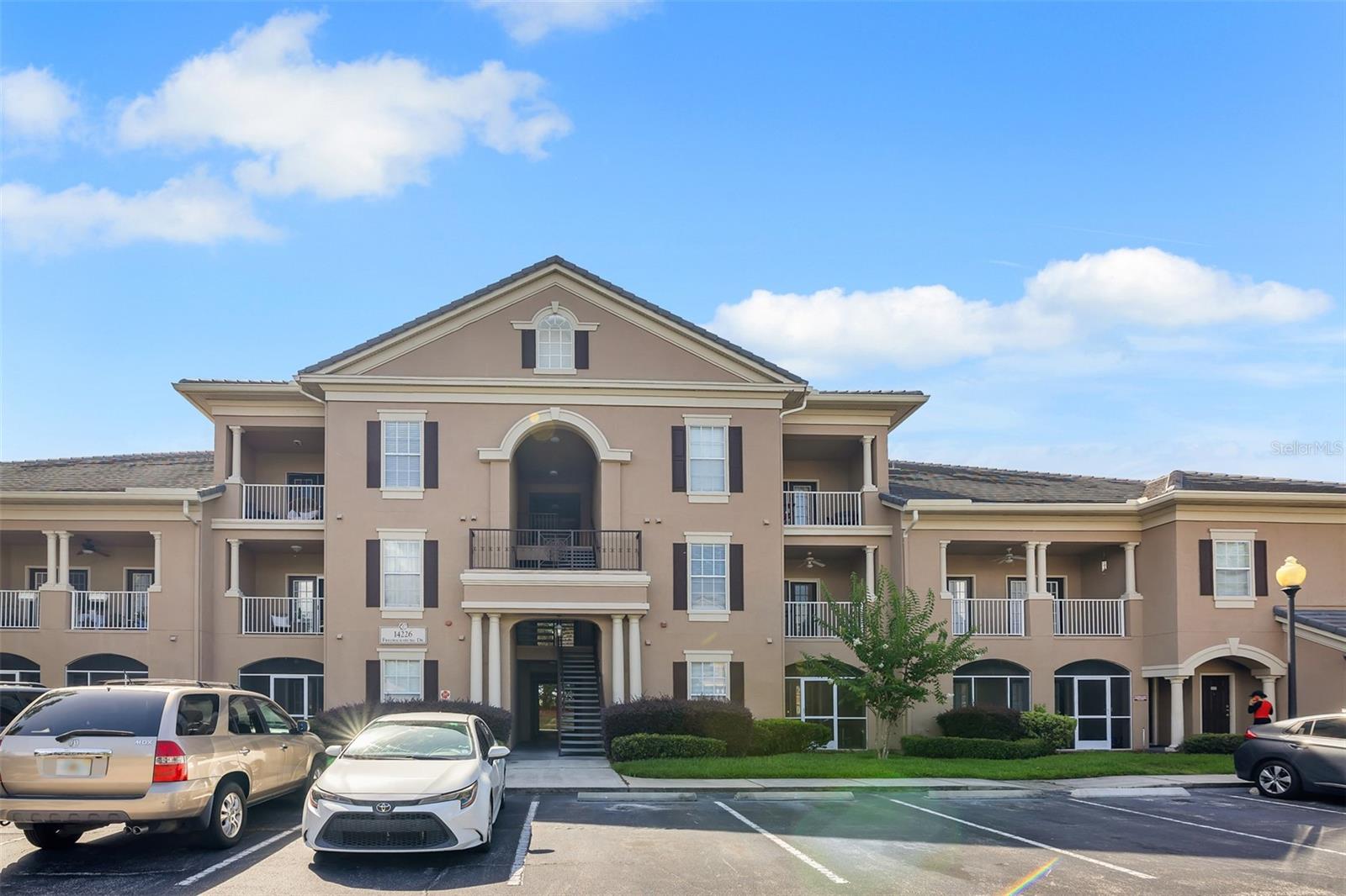 14226 FREDRICKSBURG DR #220, ORLANDO, FL, 32837