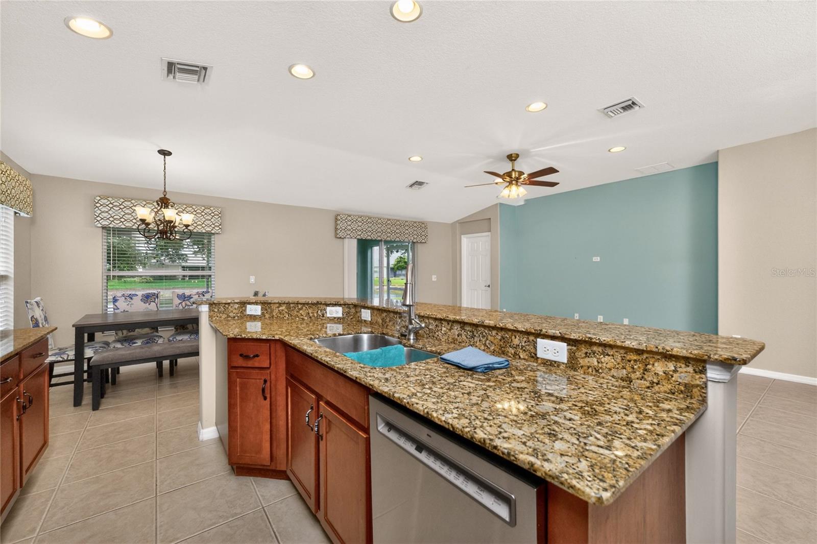 5182 LAYTON DR, VENICE, FL, 34293