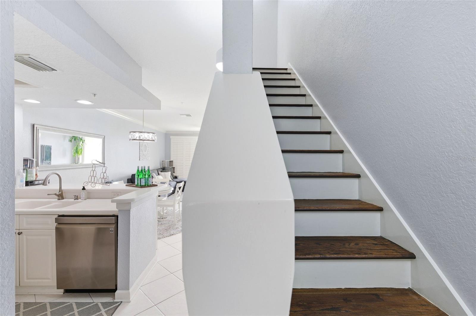 117 BRENT CIR, OLDSMAR, FL, 34677