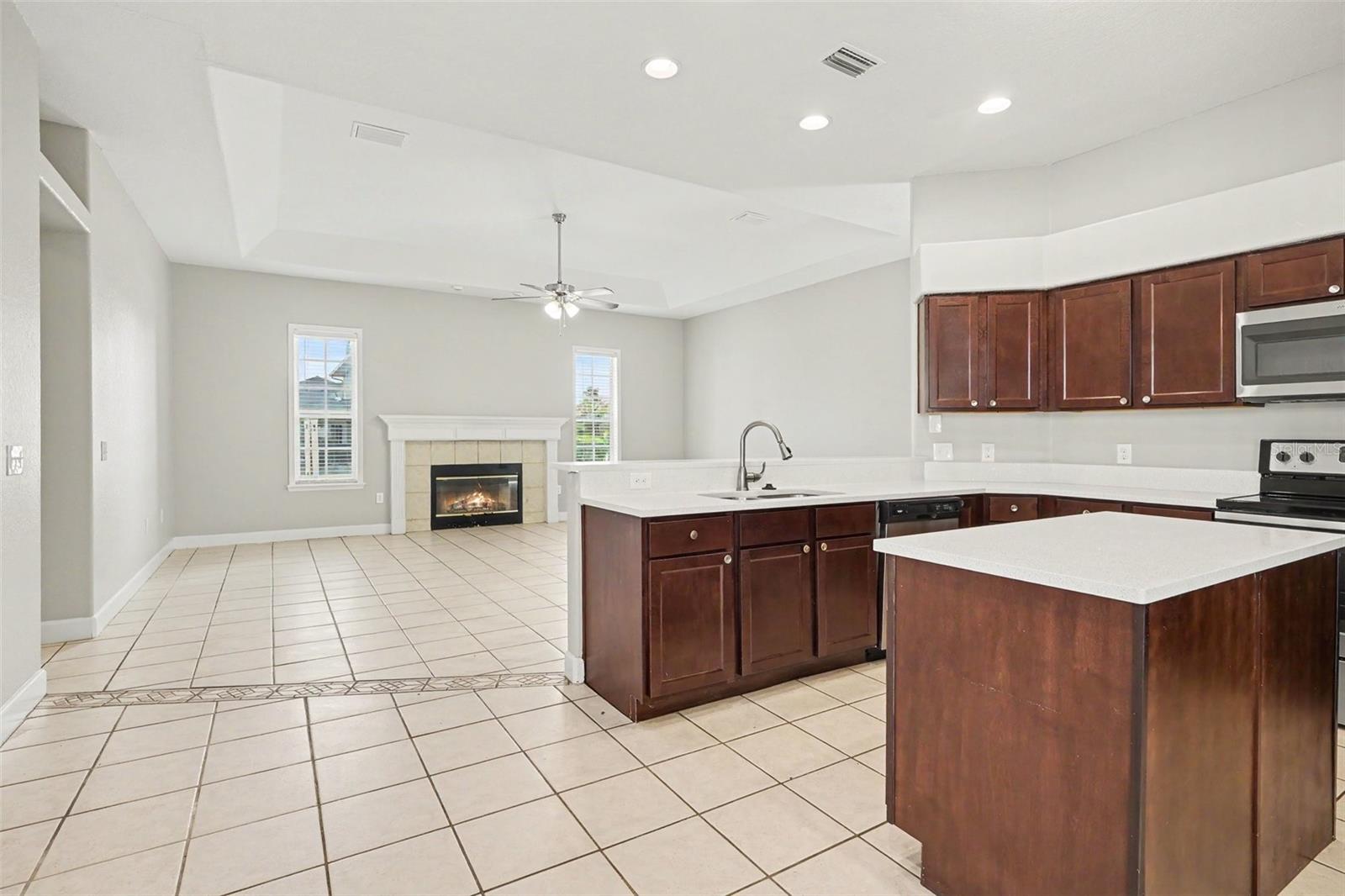 5535 SUMMERLAND HILLS DR, LAKELAND, FL, 33812