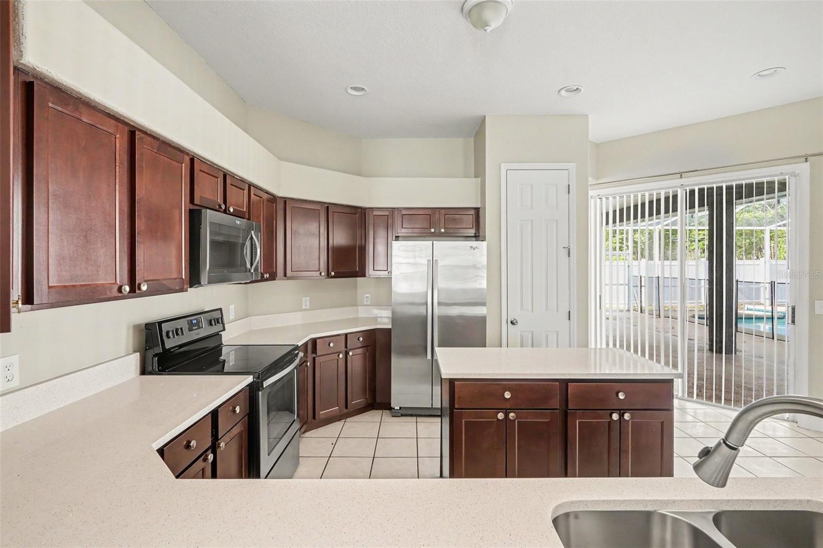 5535 SUMMERLAND HILLS DR, LAKELAND, FL, 33812