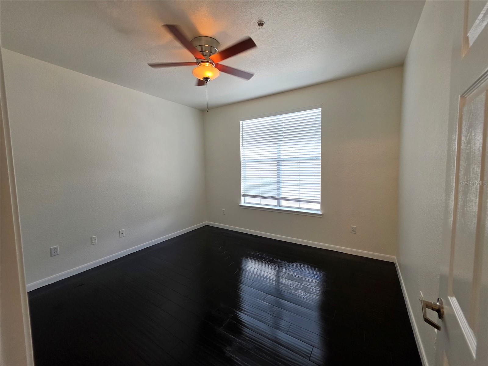 860 N ORANGE AVE #213, ORLANDO, FL, 32801