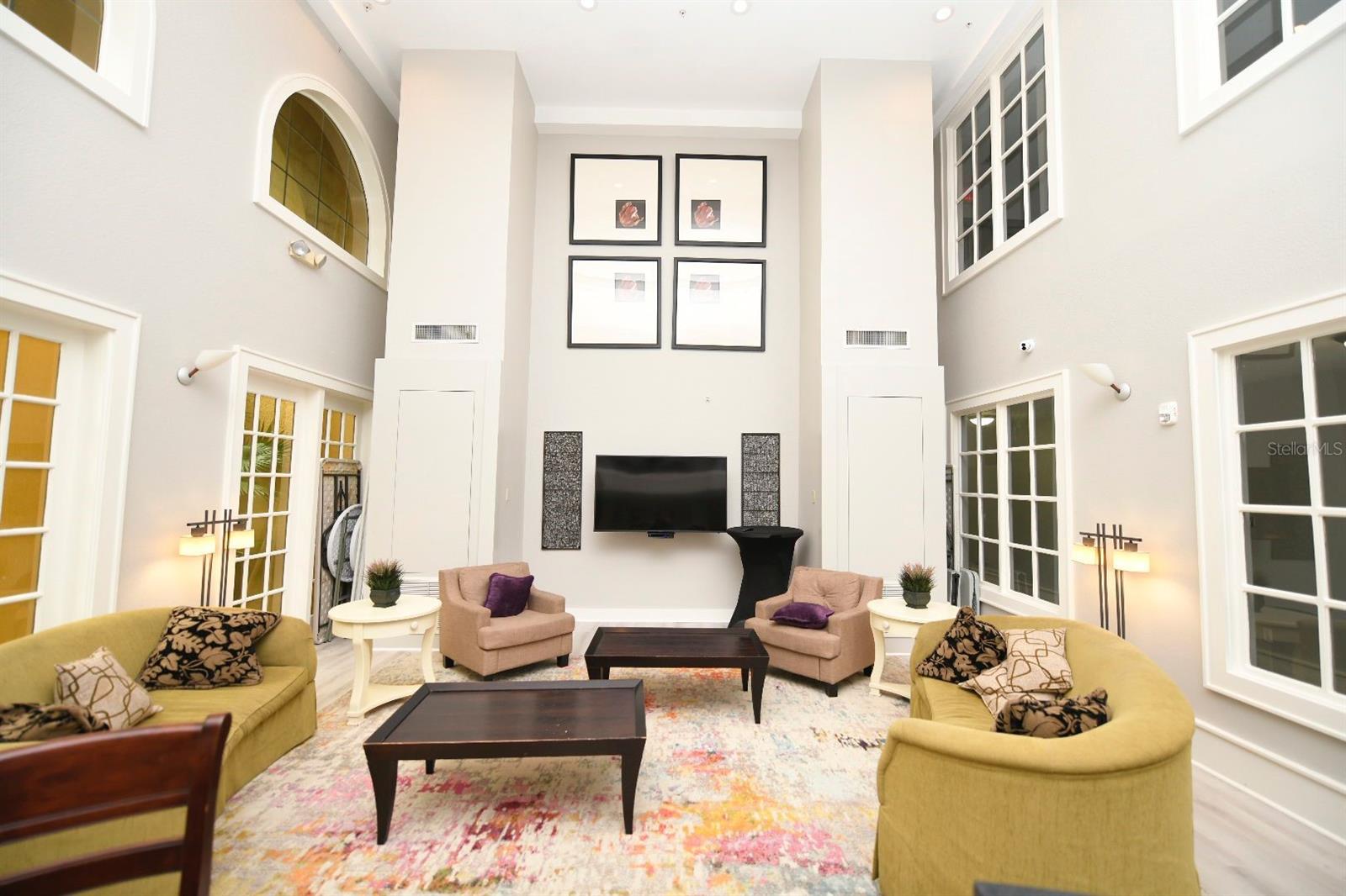 860 N ORANGE AVE #213, ORLANDO, FL, 32801