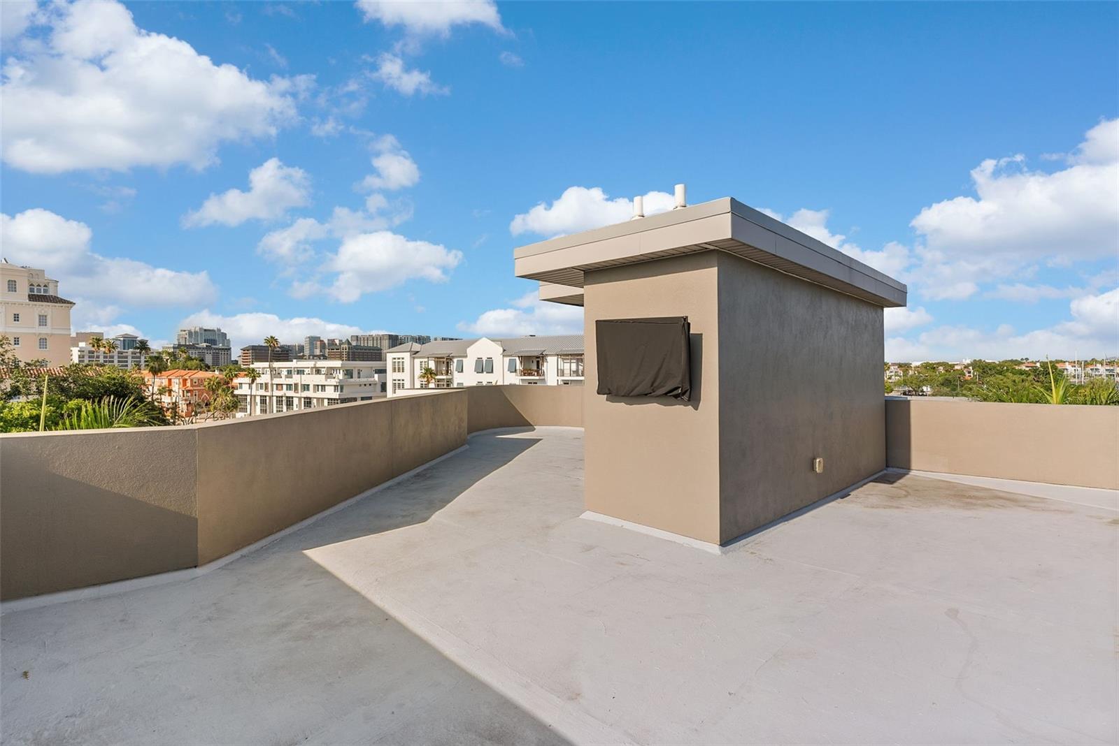 92 W DAVIS BLVD, TAMPA, FL, 33606
