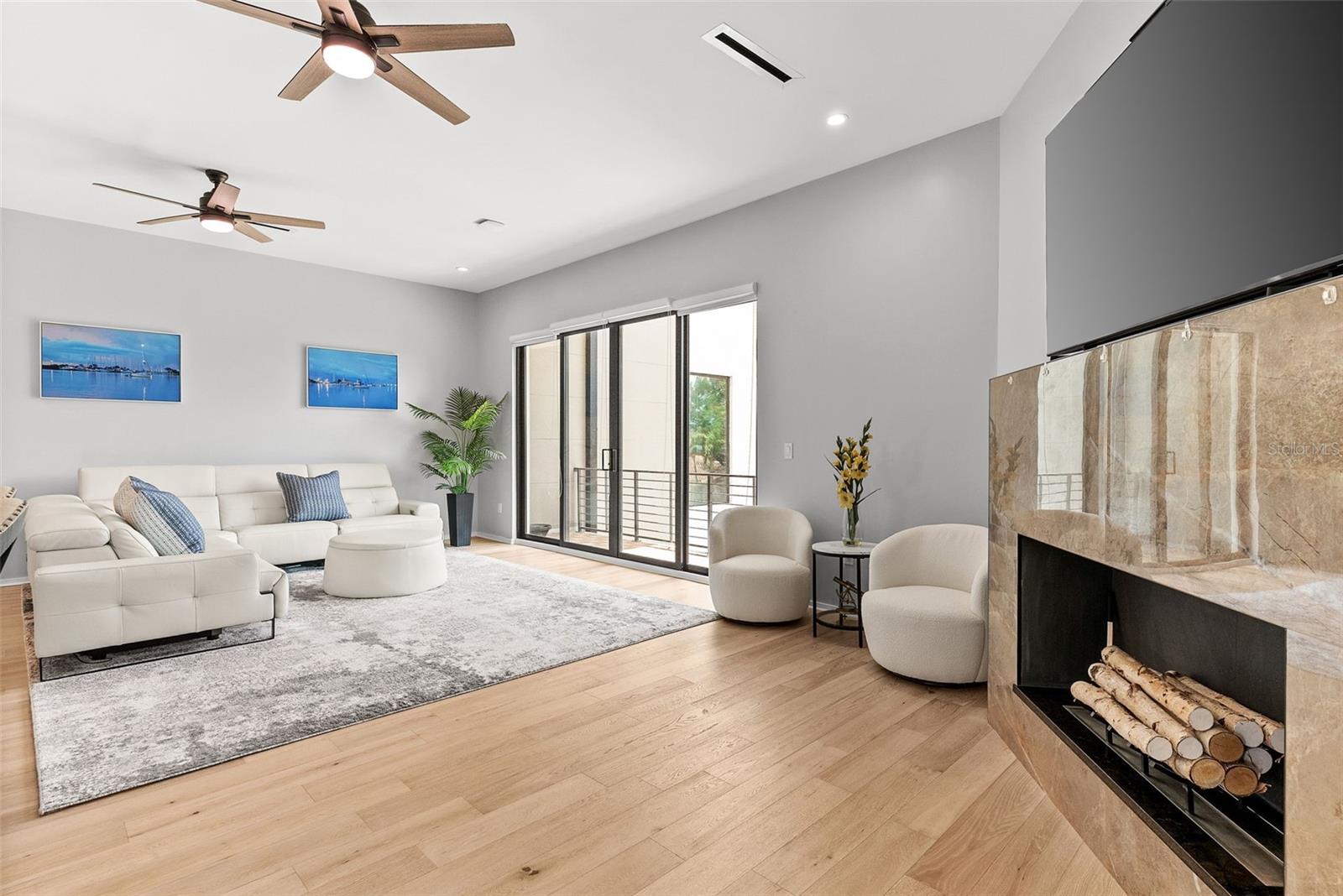 92 W DAVIS BLVD, TAMPA, FL, 33606